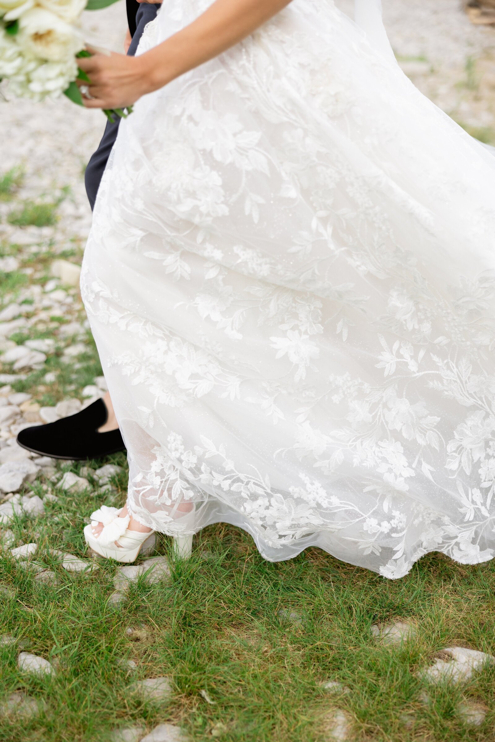 Tented-Bay-Harbor-Wedding-Michigan-Breanne-Rochelle-Photography111