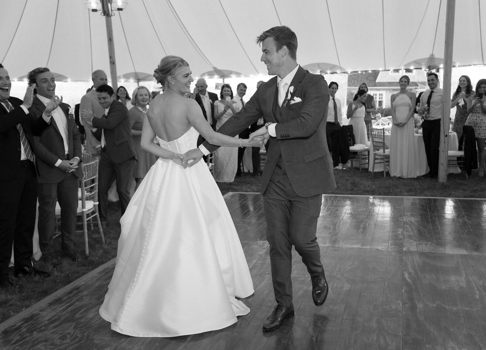 tented_south_dartmouth_wedding_00105