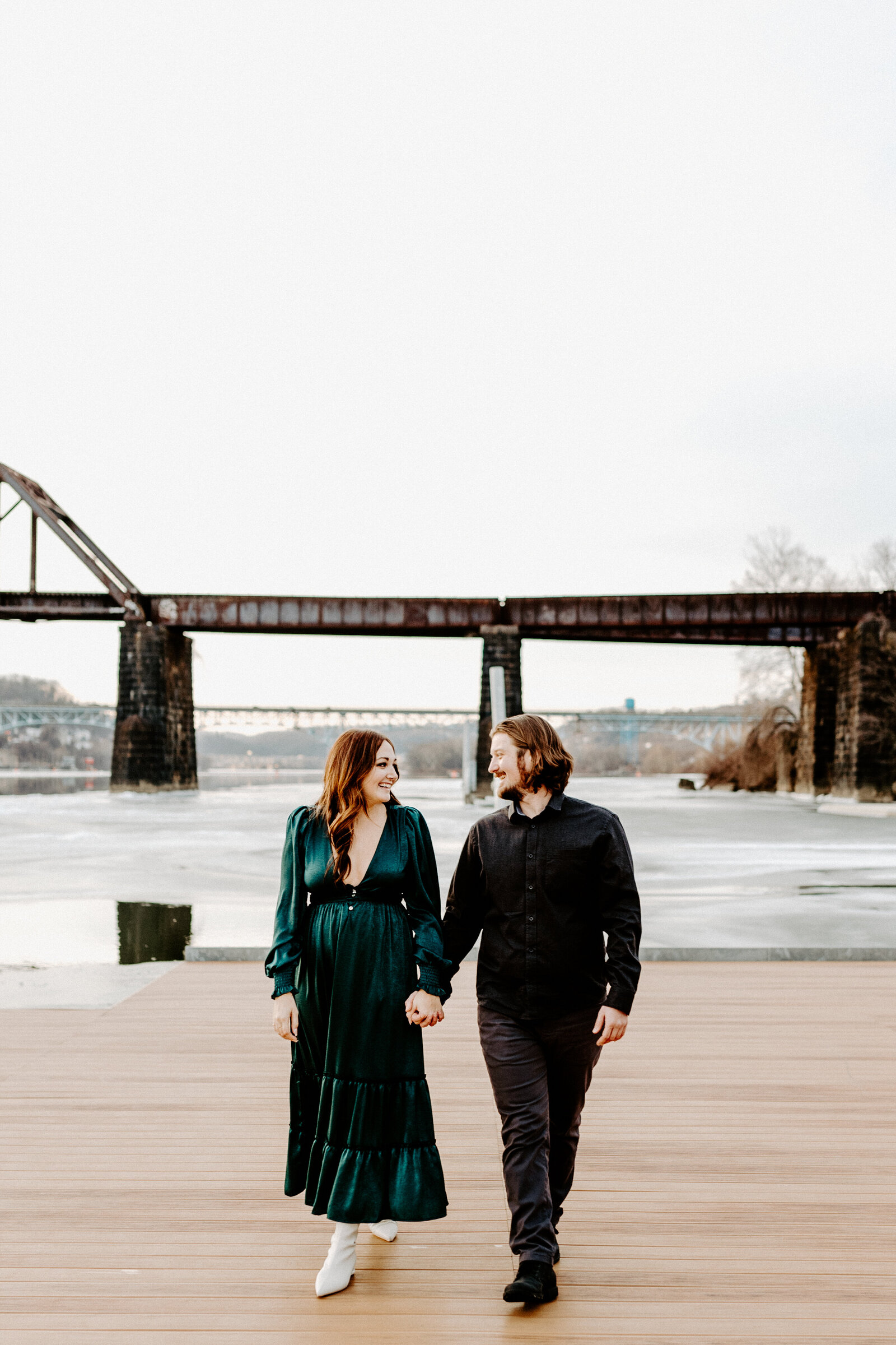 Blissfullybriphotography-Pittsburgh-engagement-aspinwallriverfront-emily-aaron-058