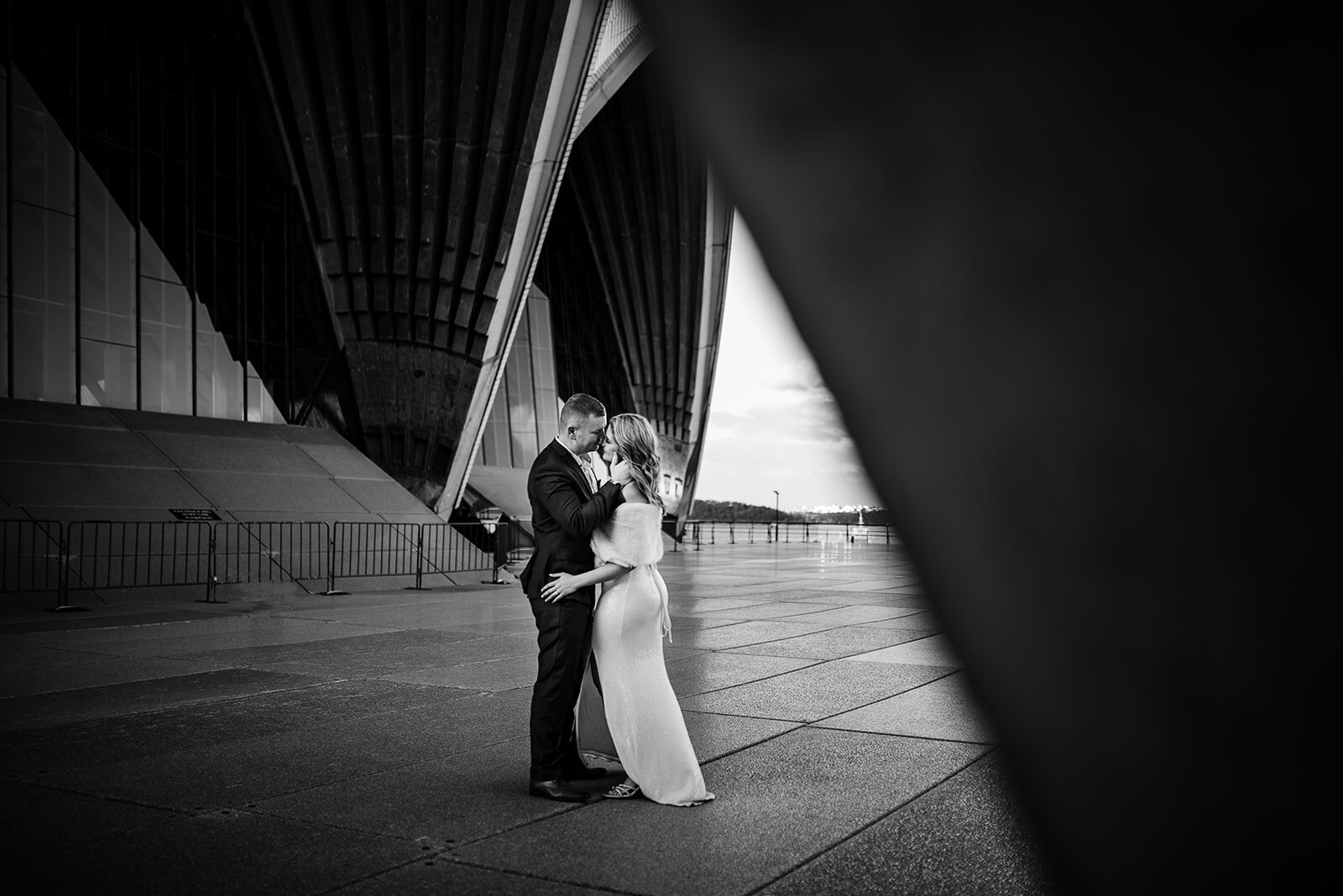 Sydney-opera-house-wedding-photography-b1-