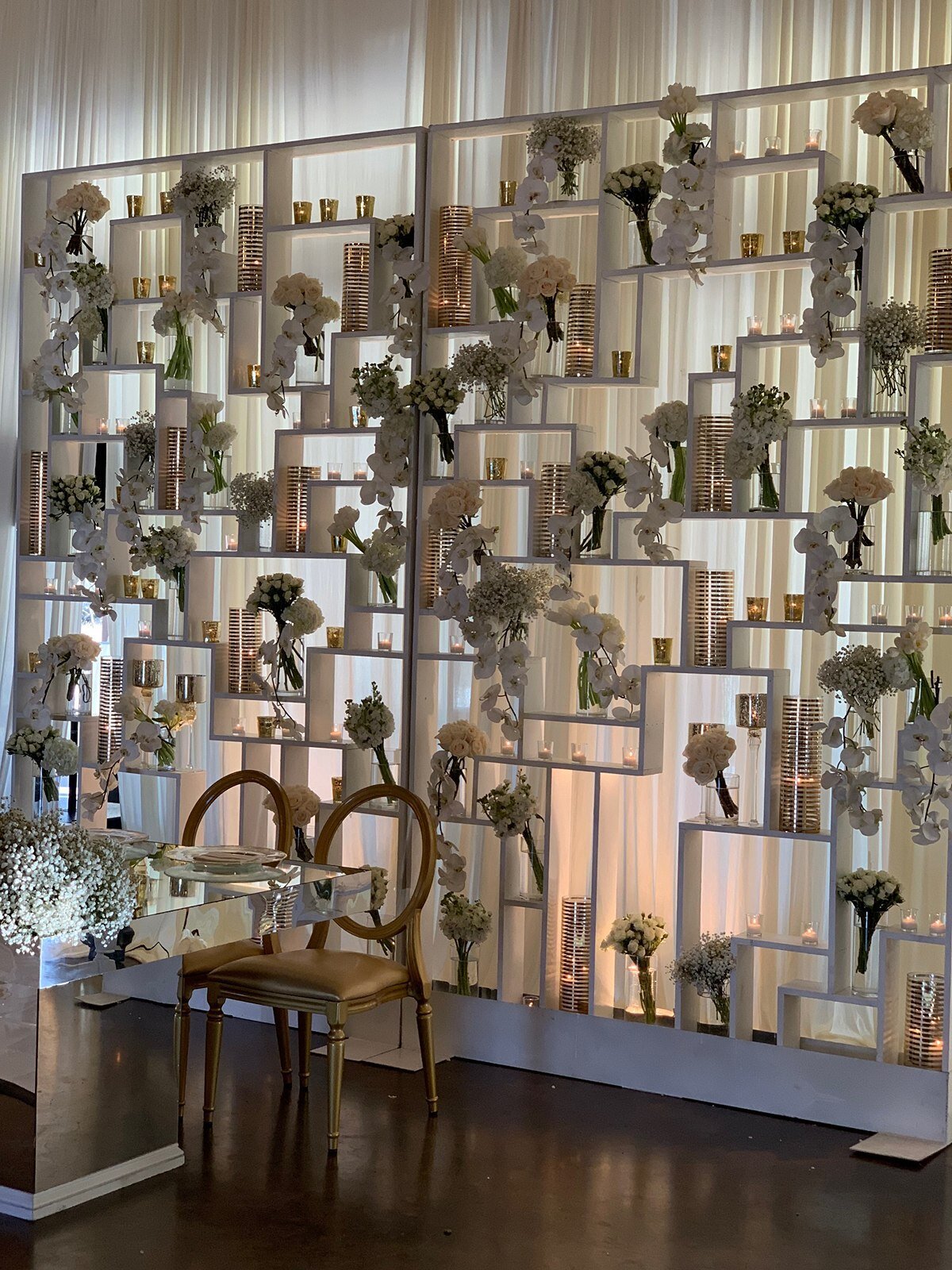 floral-bouquet-wall-texas-venue