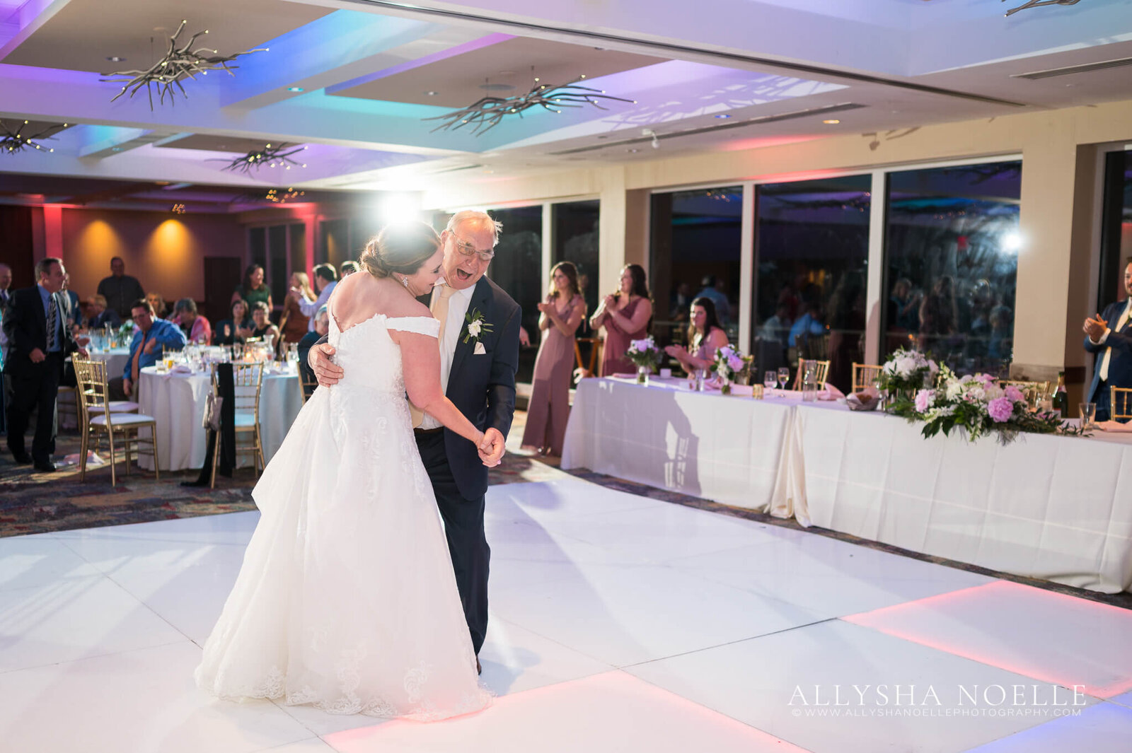 Wedding-at-River-Club-of-Mequon-895