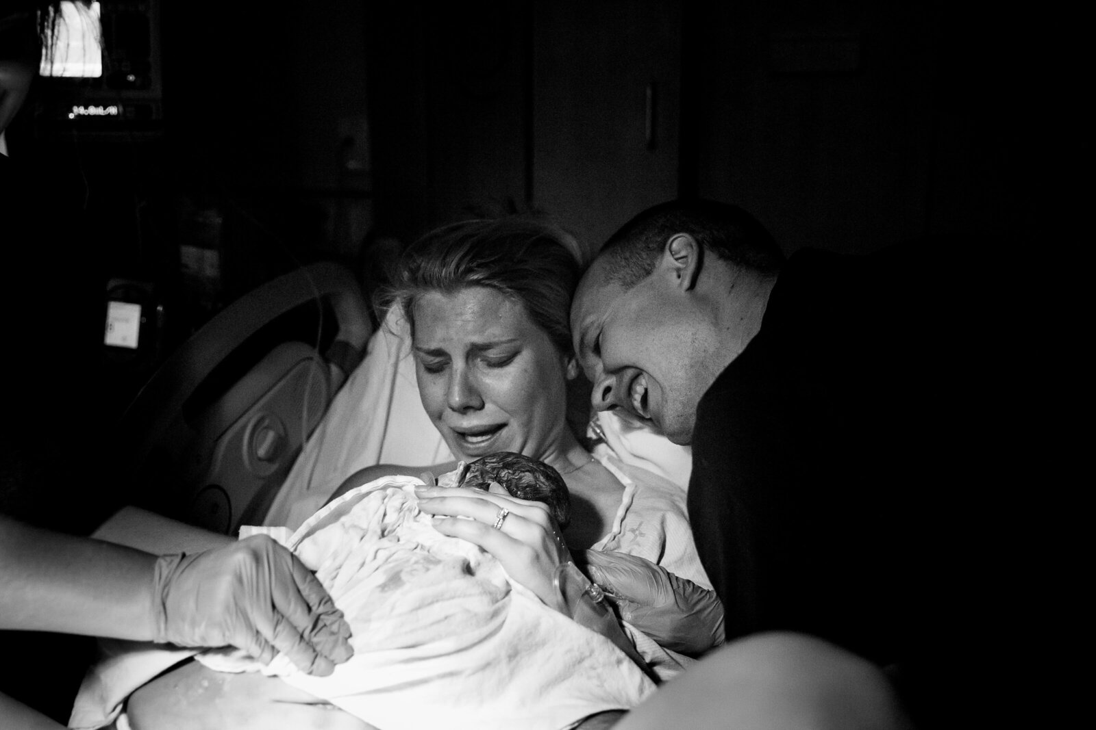 37_toronto_birth_photographers_east_york_midwives_toronto_birthing_centre