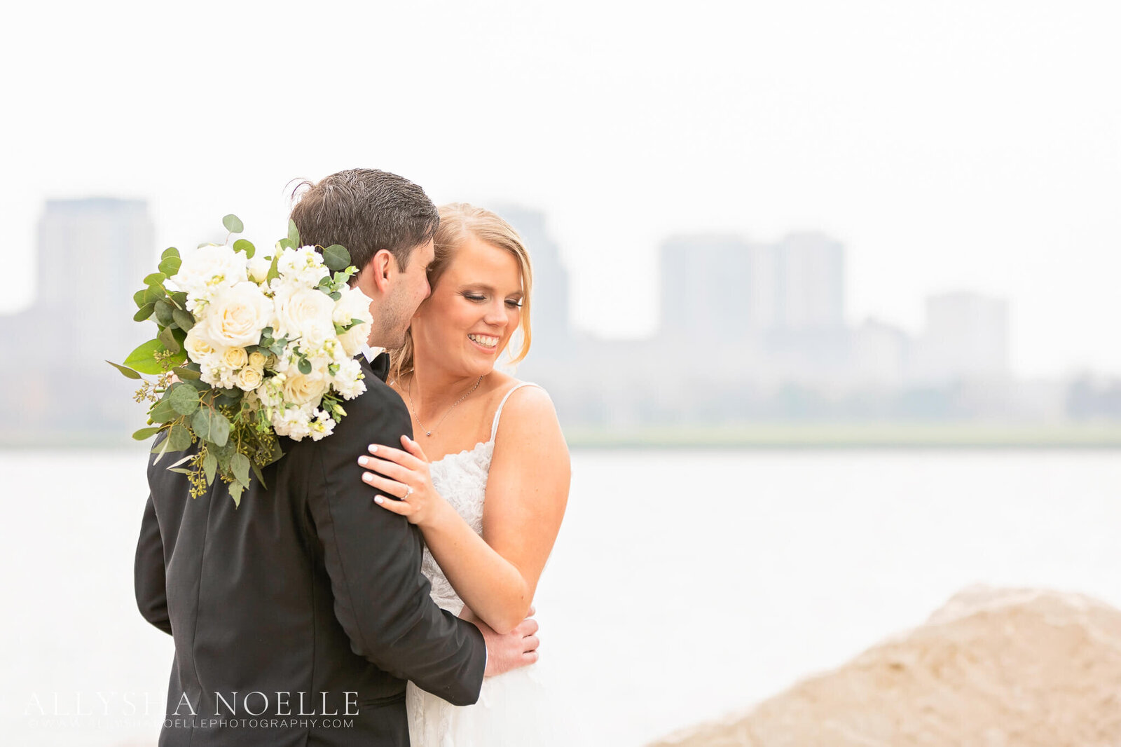 Wedding-at-The-Factory-on-Barclay-in-Milwaukee-0401