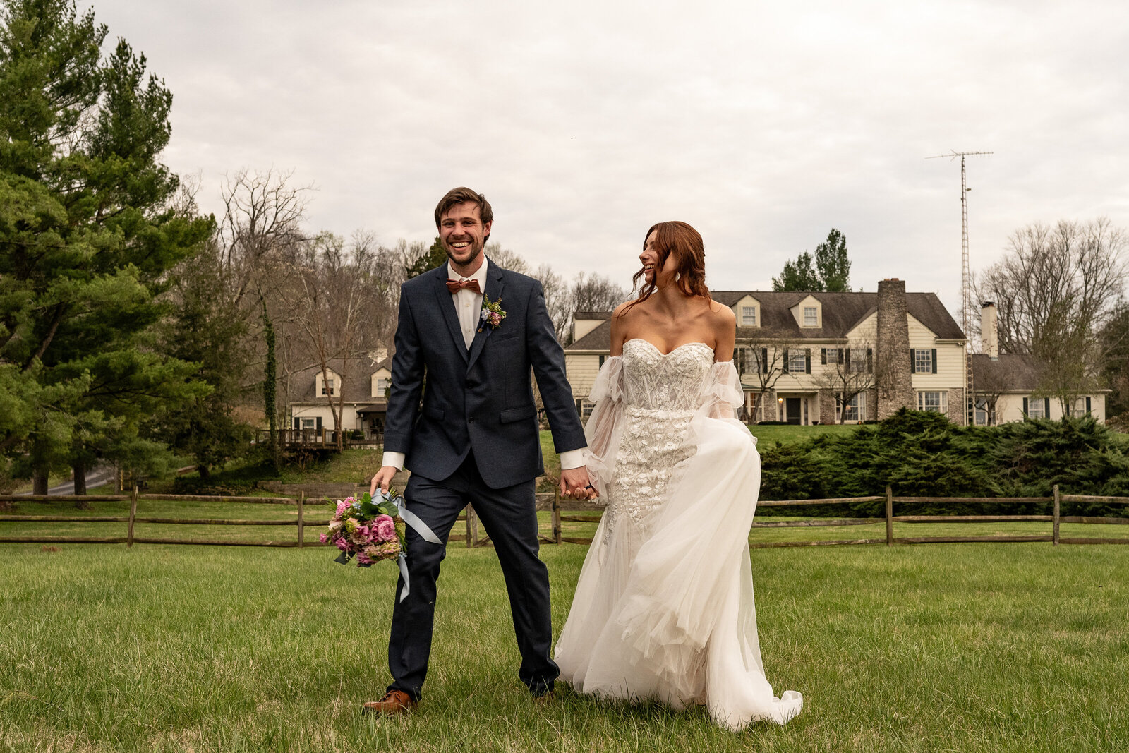 Indiana_wedding_photographer_evie_jill_photography_blueberry_hill_estate-077