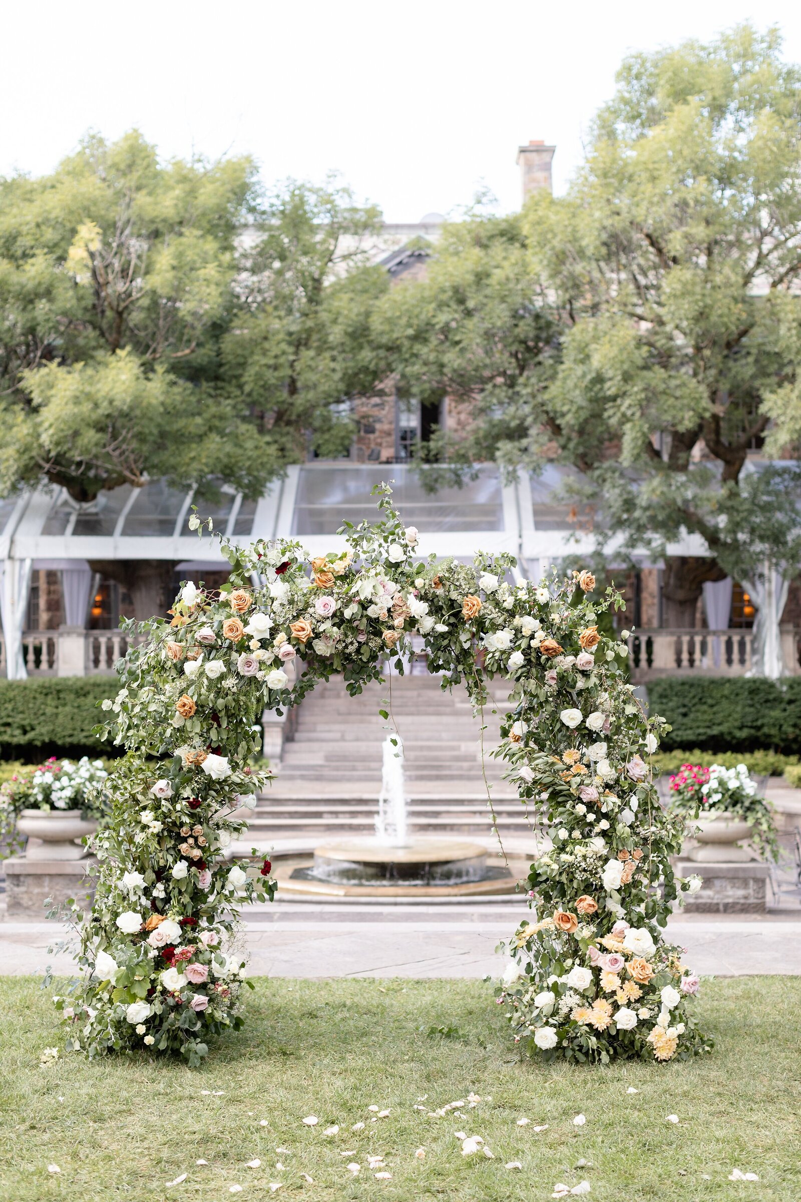 Modern Classic Garden Graydon Hall Wedding | Dylan & Sandra Photography - 0163
