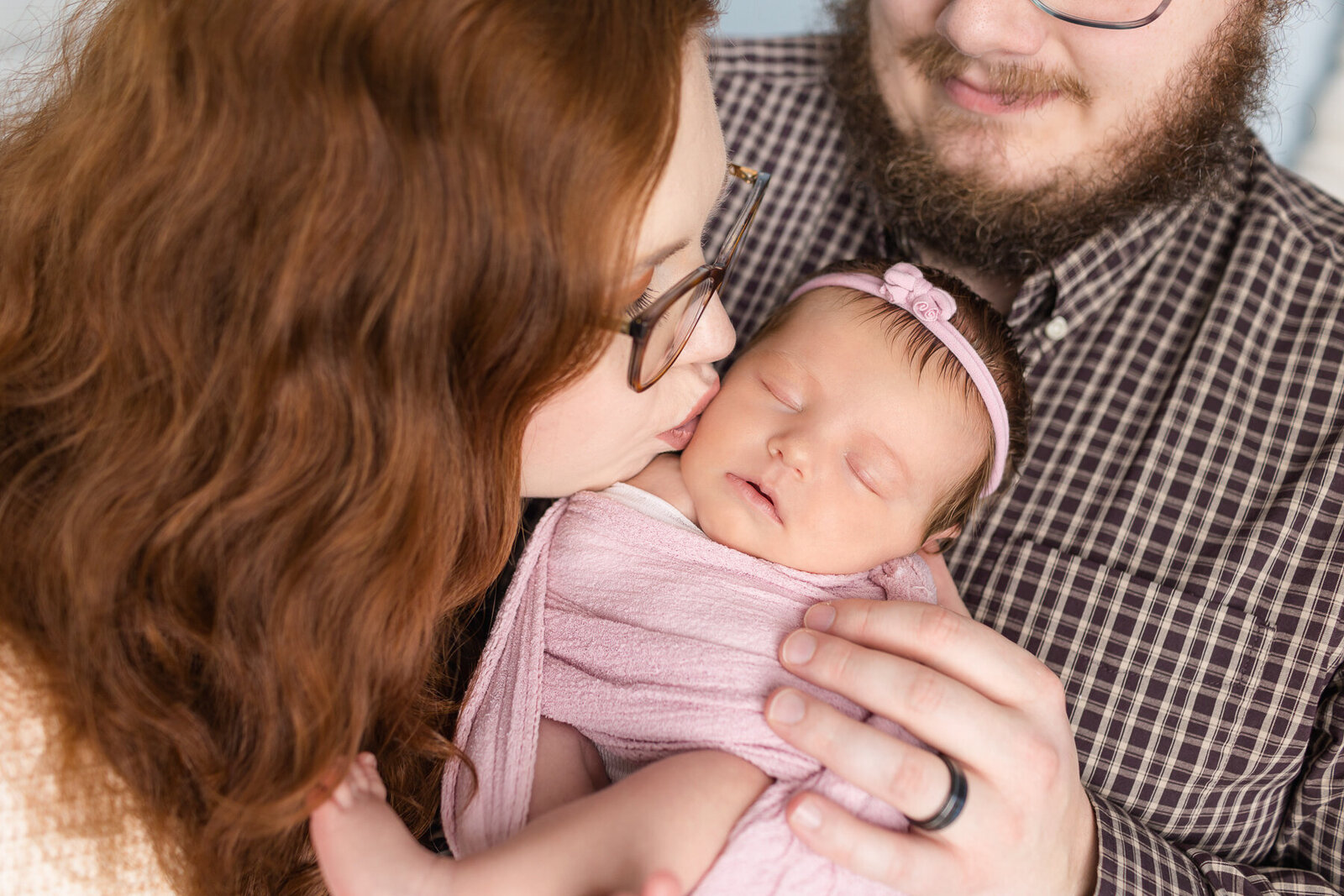in-home-newborn-photograph-session-baby-girl-Frankfort-KY-photographer-2