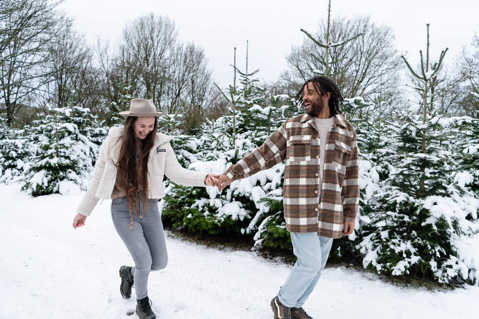 Chloe Bolam - Warwickshire Buckinghamshire UK Couple and Engagement Photographer - Fun Engagement Photographer - Warwickshire Christmas Tree Farm - R & J - 17.12.22 - 6