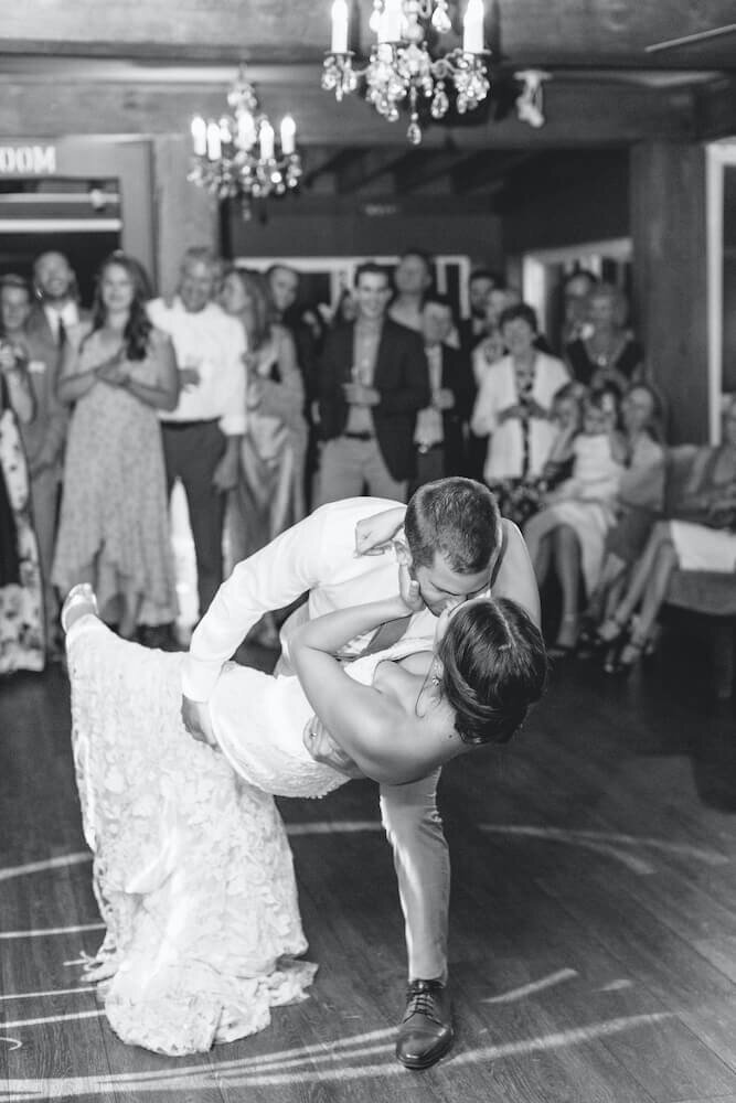 heritage-house-resort-ca-first-dance