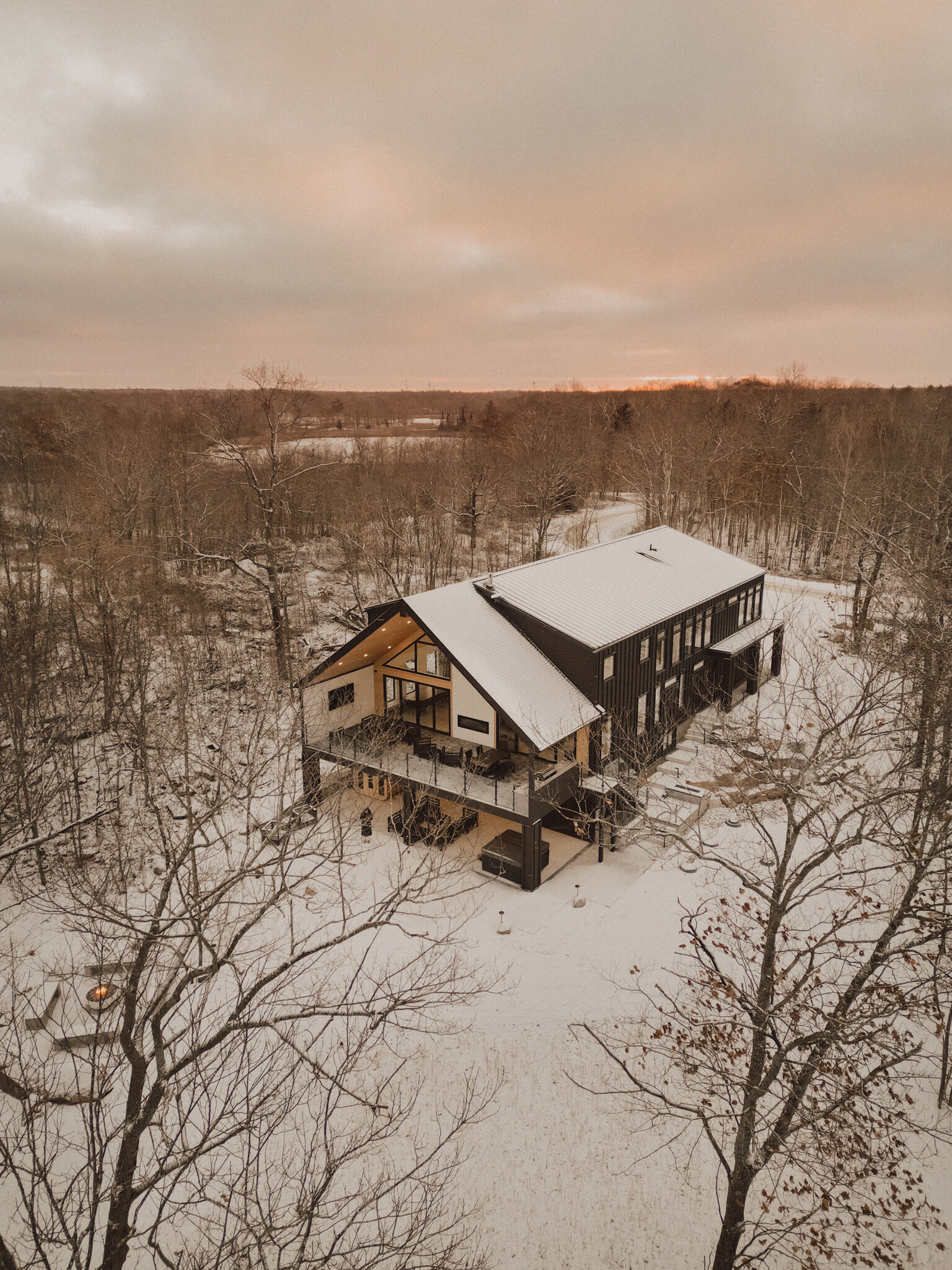 Eco Bay Chalet-Short Term Luxury Rental for Group Stays-Port Severn-Muskoka-Ontario14