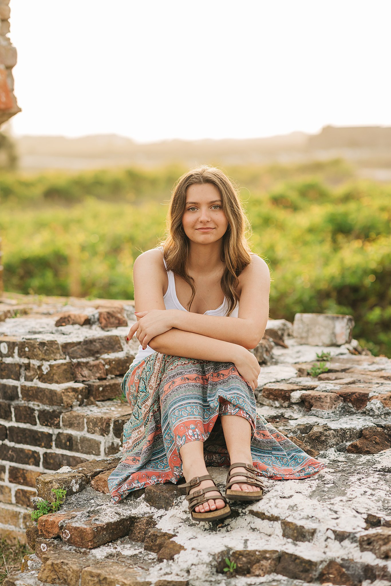 Pensacola-Senior-Photographer-Jennifer-Beal-Photography-Senior-Girl-Sitting-on-