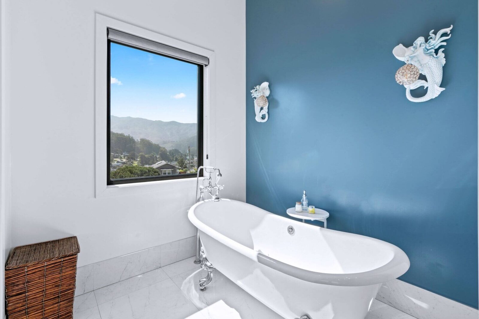 mls19_michael-jimenez-pacifica-realtor-homes-for-sale-soaking-tub-buyers-agent