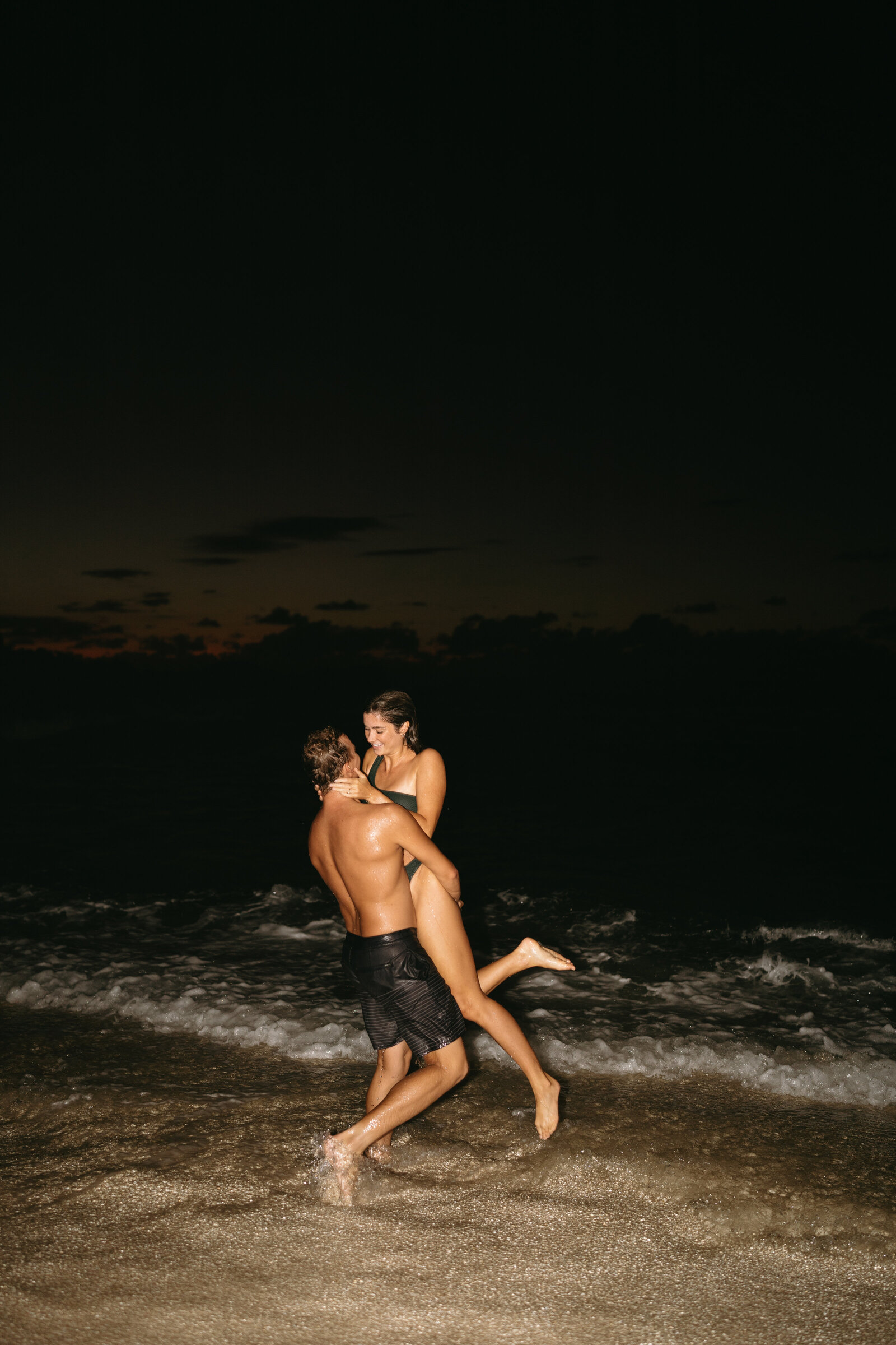Oahu-Hawaii-Flash-Couple-01563
