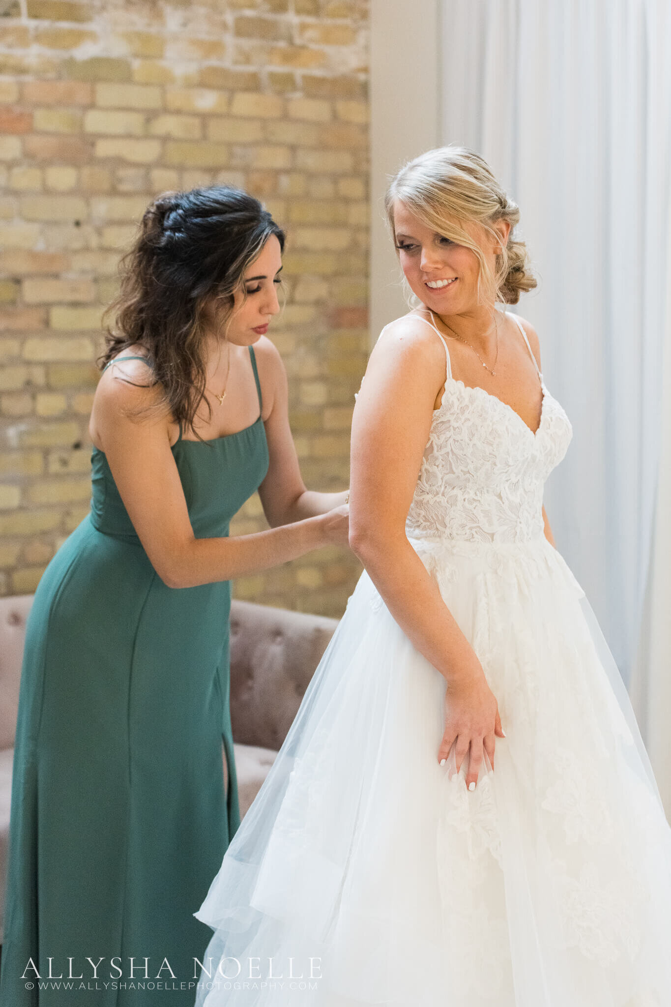 Wedding-at-The-Factory-on-Barclay-in-Milwaukee-0054