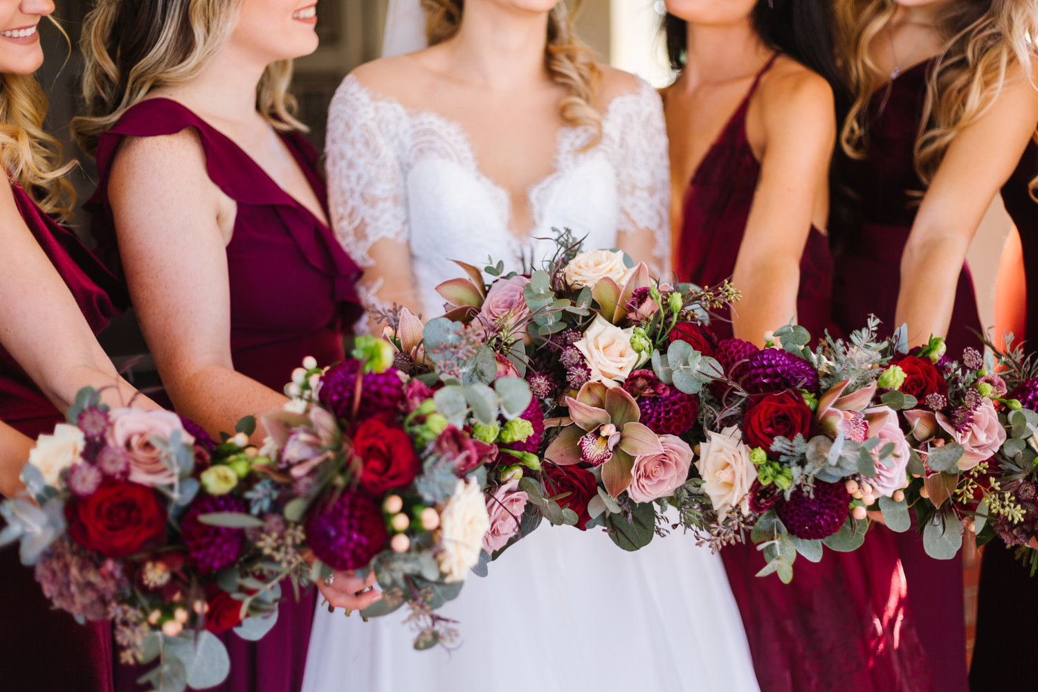 fall-bridesmaids-bouquets-the-villa