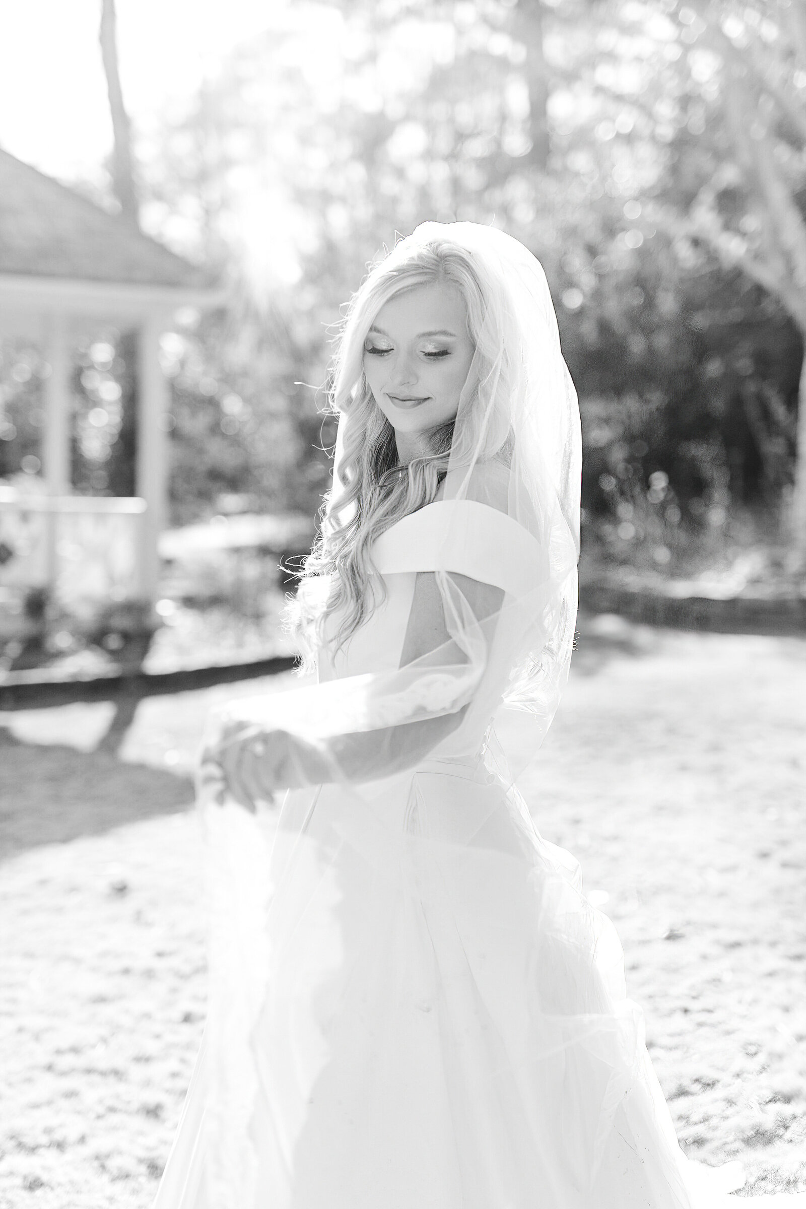Alabama Wedding Photographer - Lauren Elliott Photography - Cheslees Bridals at The Botanical Gardens-0438-Edited-Motion
