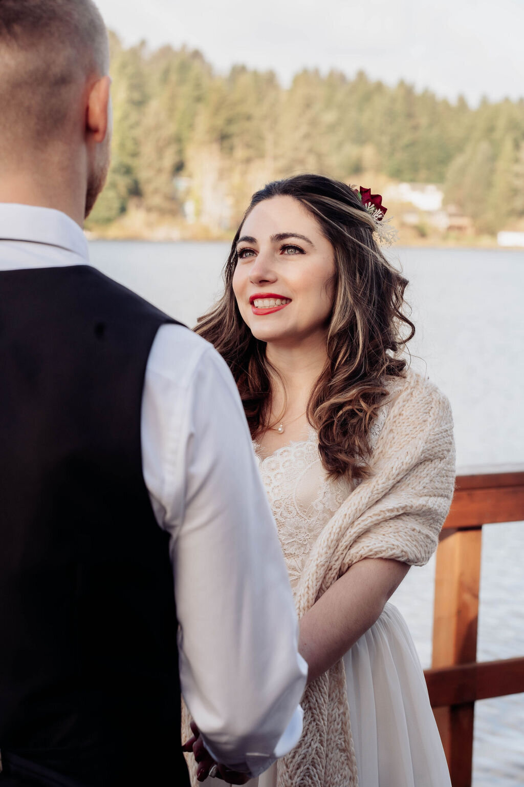 Wedding on the lake in Lincoln City Oregon