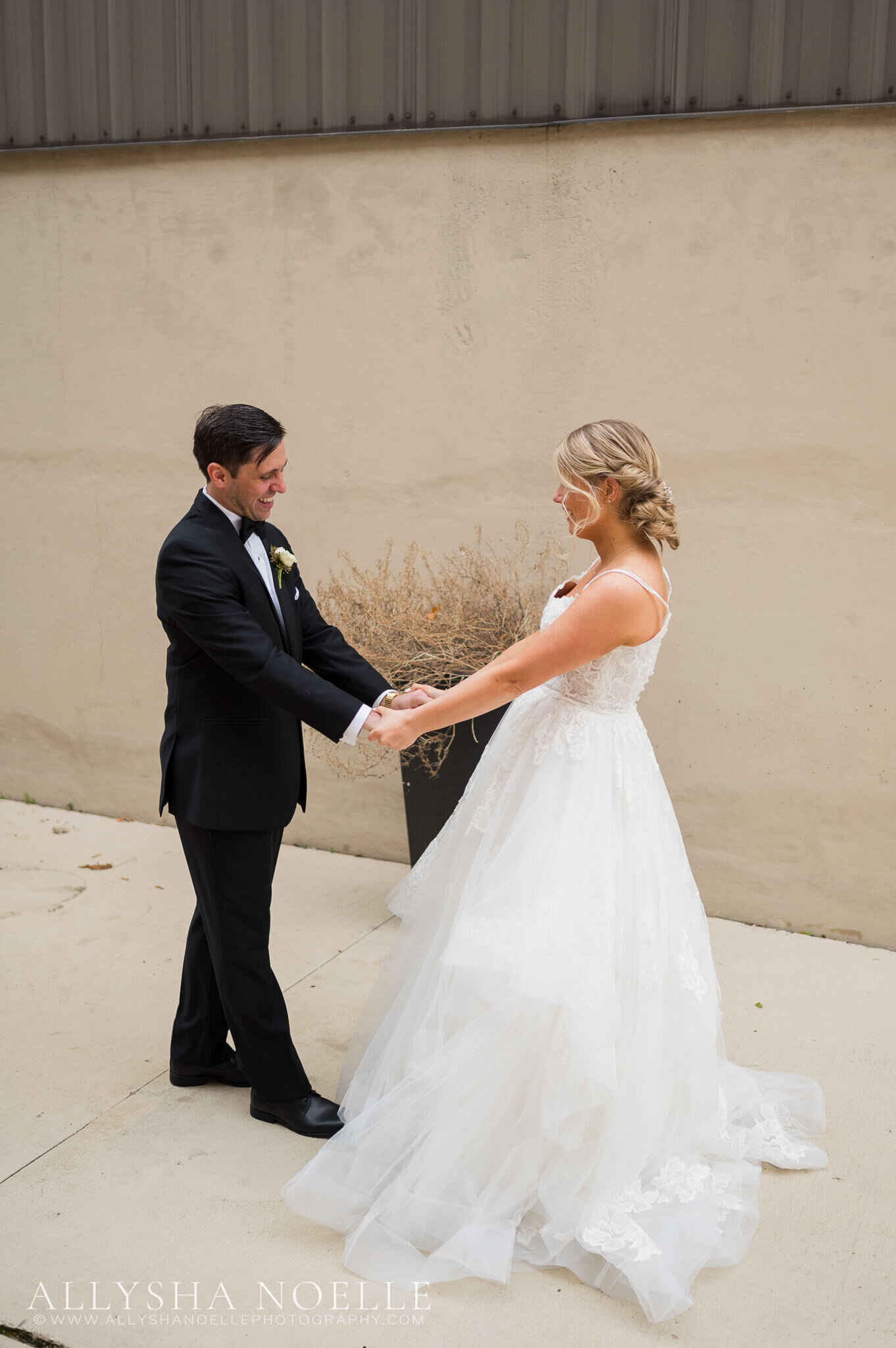 Wedding-at-The-Factory-on-Barclay-in-Milwaukee-0164
