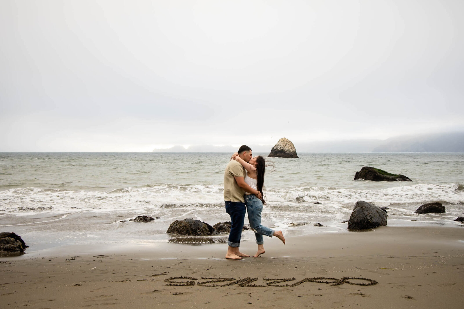 San-diego-beach-couple-photos