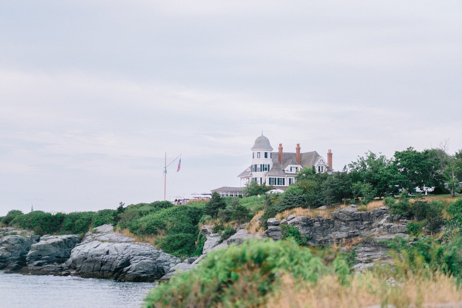 leila-james-events-newport-ri-wedding-planning-luxury-events-marisa-and-bobby-soft-and-subtle-castle-hill-inn-melissa-stimpson-photography-43