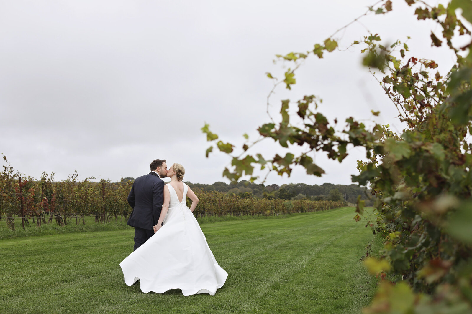 Modern Saltwater Farm Vineyard Wedding Jubilee Events_35