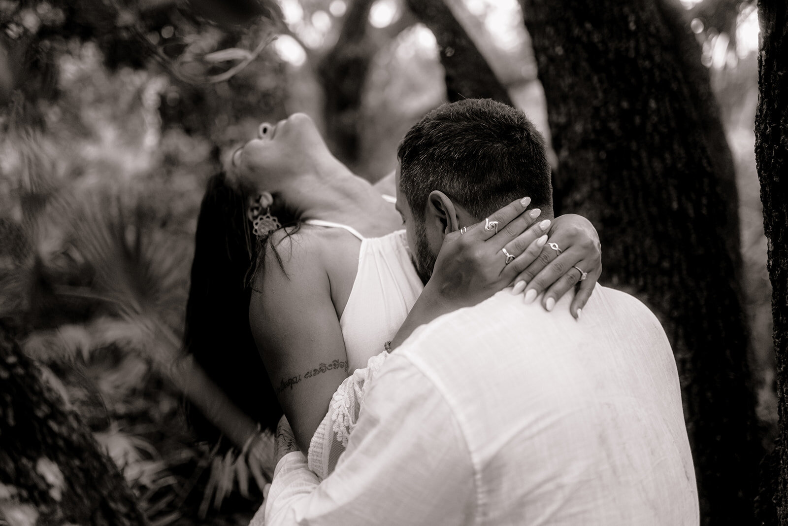 Delray Oaks Natural Area Florida Engagement Couple Photoshoot_Kristelle Boulos Photography-037