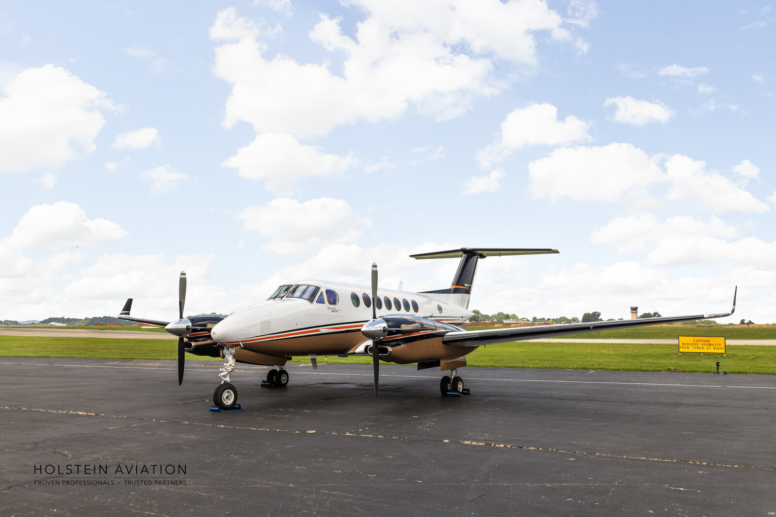 KingAir350 N427BC Watermark-32