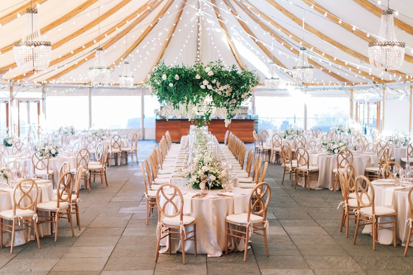 leila-james-events-newport-rhode-island-luxury-wedding-planner-castle-hill-inn-venue-jillian-knight-wedding-photographer-A.Reception38 copy
