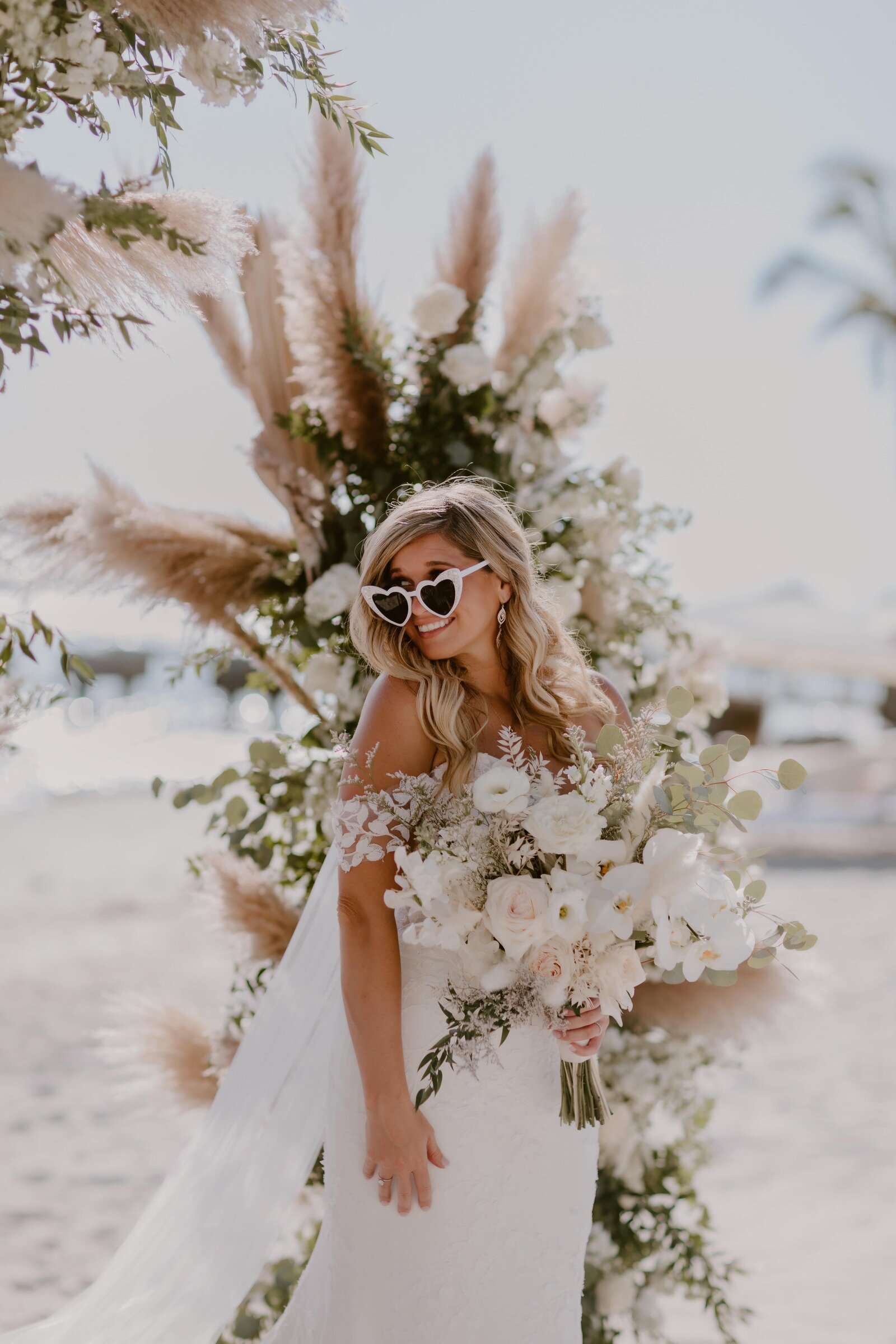 LAURA MATZEL 3 - BEACH WEDDING - WEDDING DRESS - KEY WEST BRIDE - KEY WEST WEDDING - CASA MARINA RESORT - THE REACH RESORT - KEY WEST WEDDING PHOTOGRAPHY-min