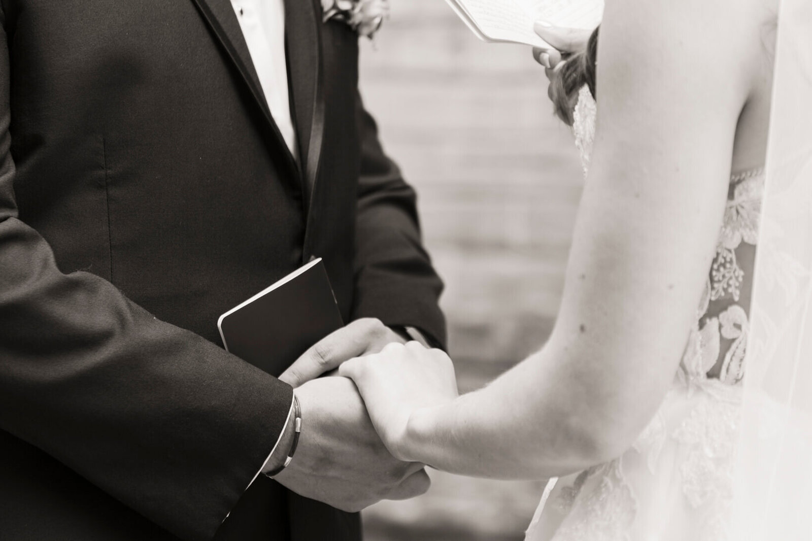 -572-Milwaukee-Wedding-Photographer