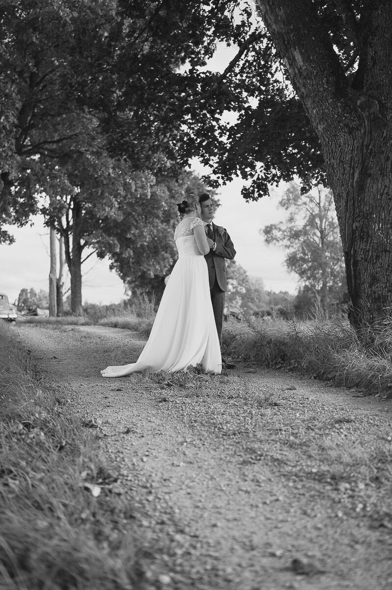 Elin-karlsson-fotografi-brollopsfotograf-i-uppland-tierp-1770_1 (1)