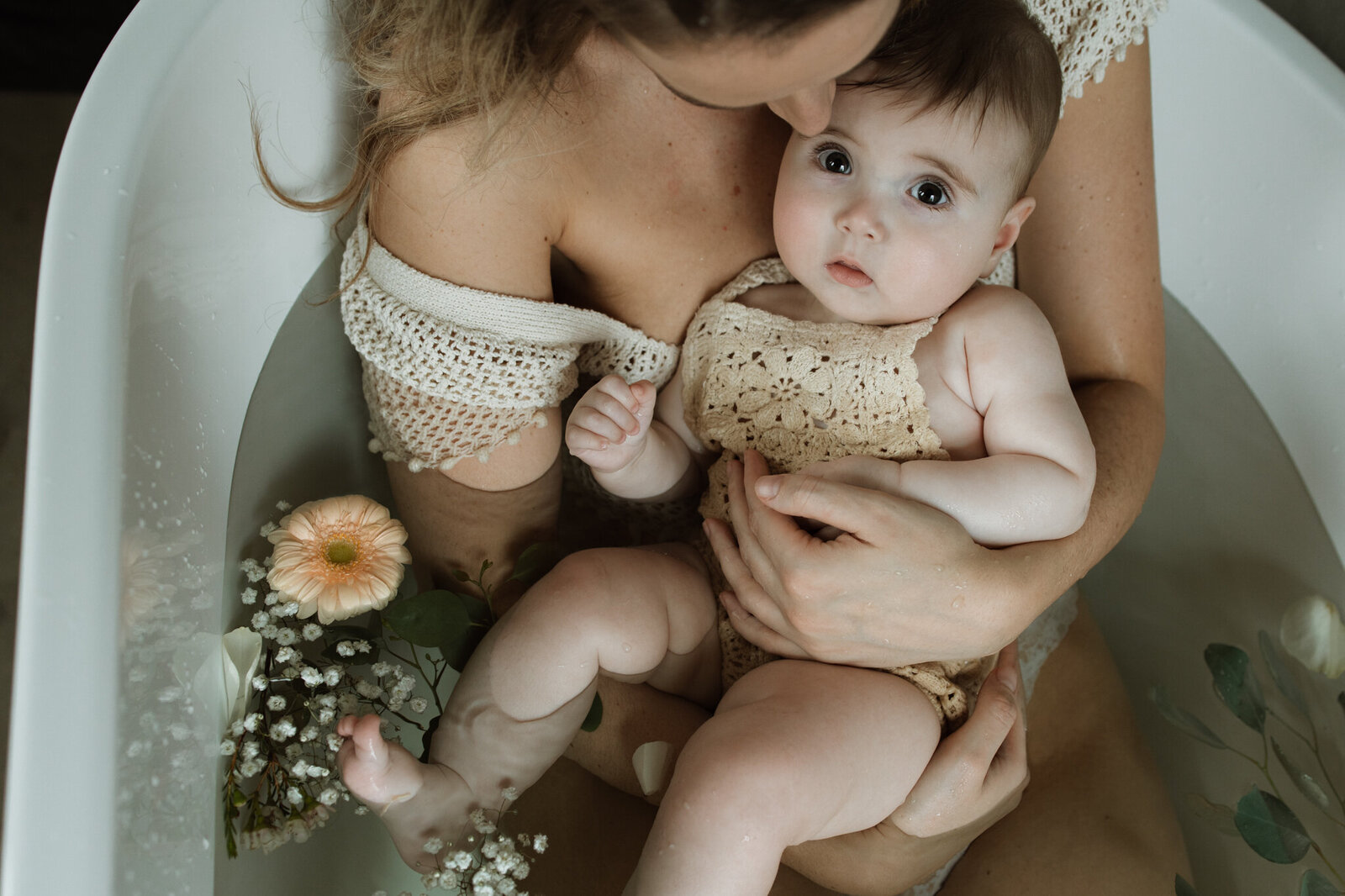 zwangerschapsfotoshoot fotoshoot baby gezins fotoshoot fotograaf eindhoven fotoshoot valkenswaard trouwfotograaf bruidsfotografie valkenswaard