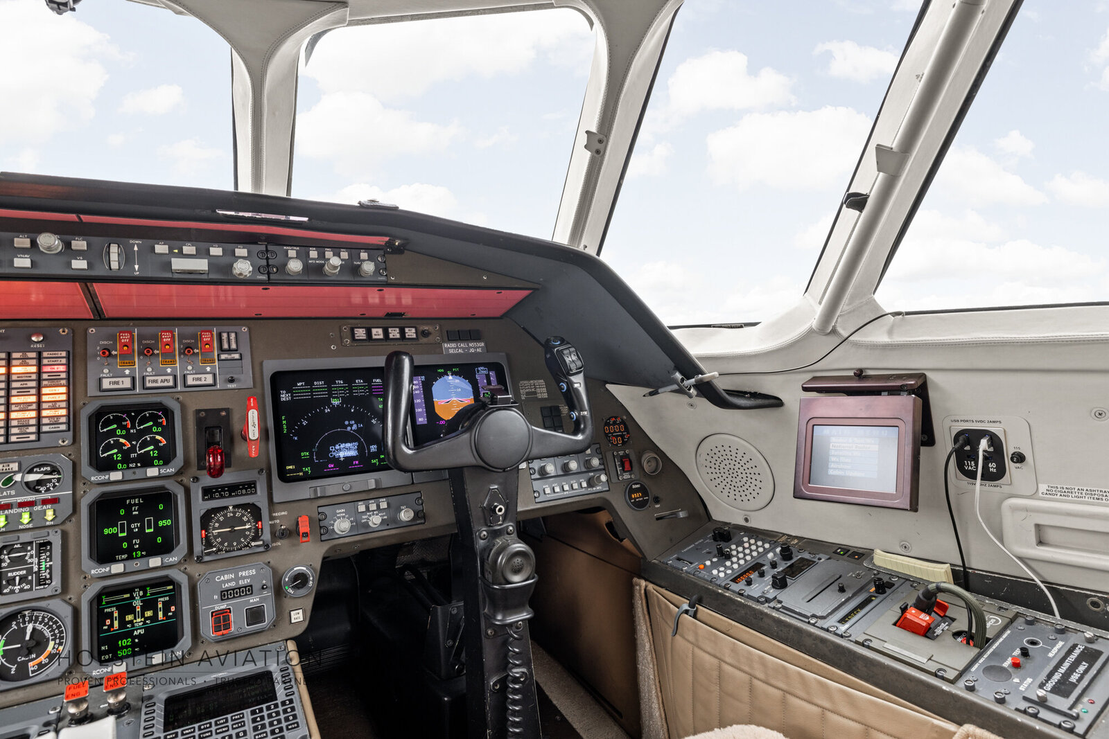 Falcon 2000 Watermarked-14