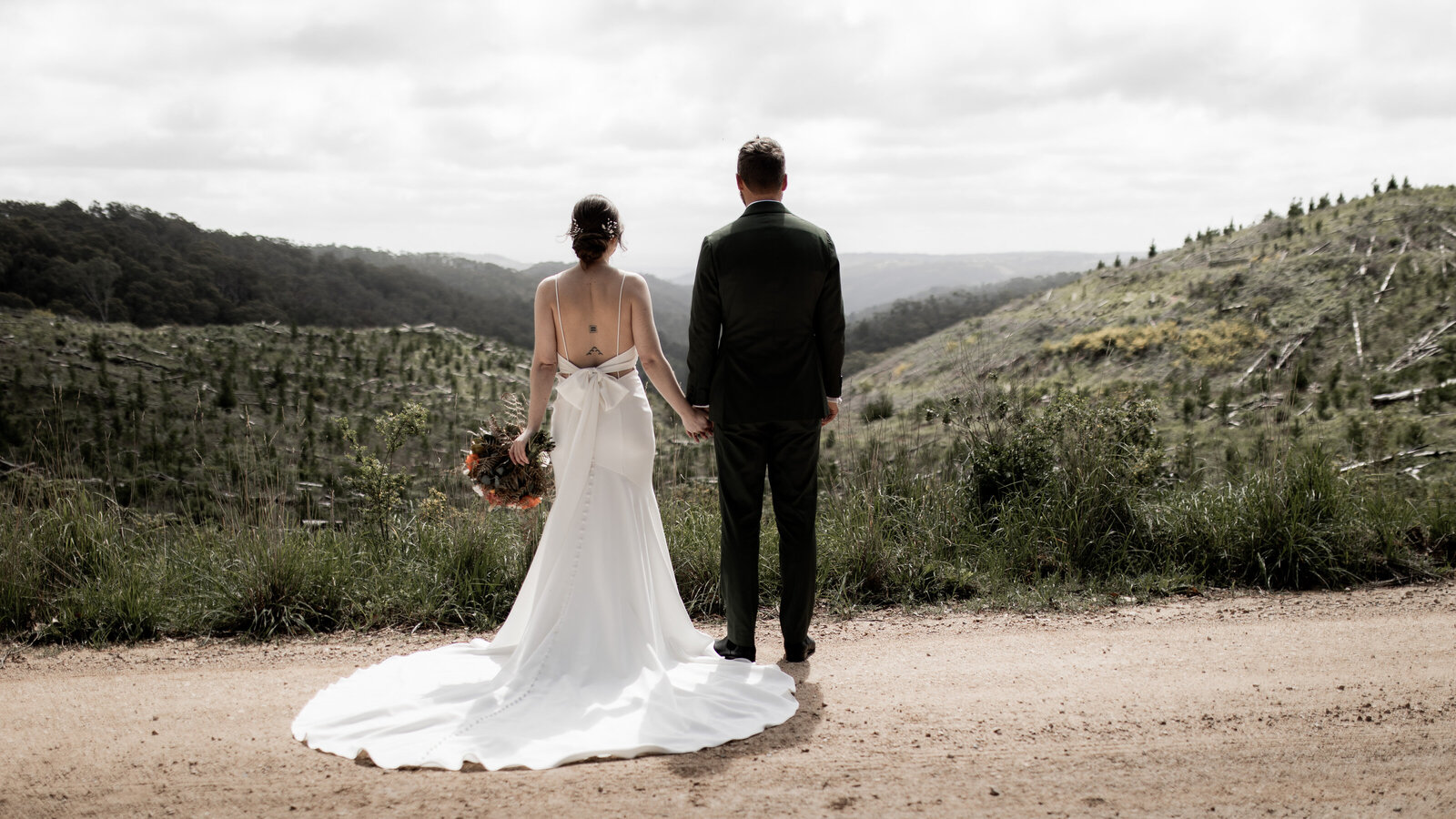 241018-Caitlin-Cameron-Rexvil-Photography-Adelaide-Wedding-Photographer-296