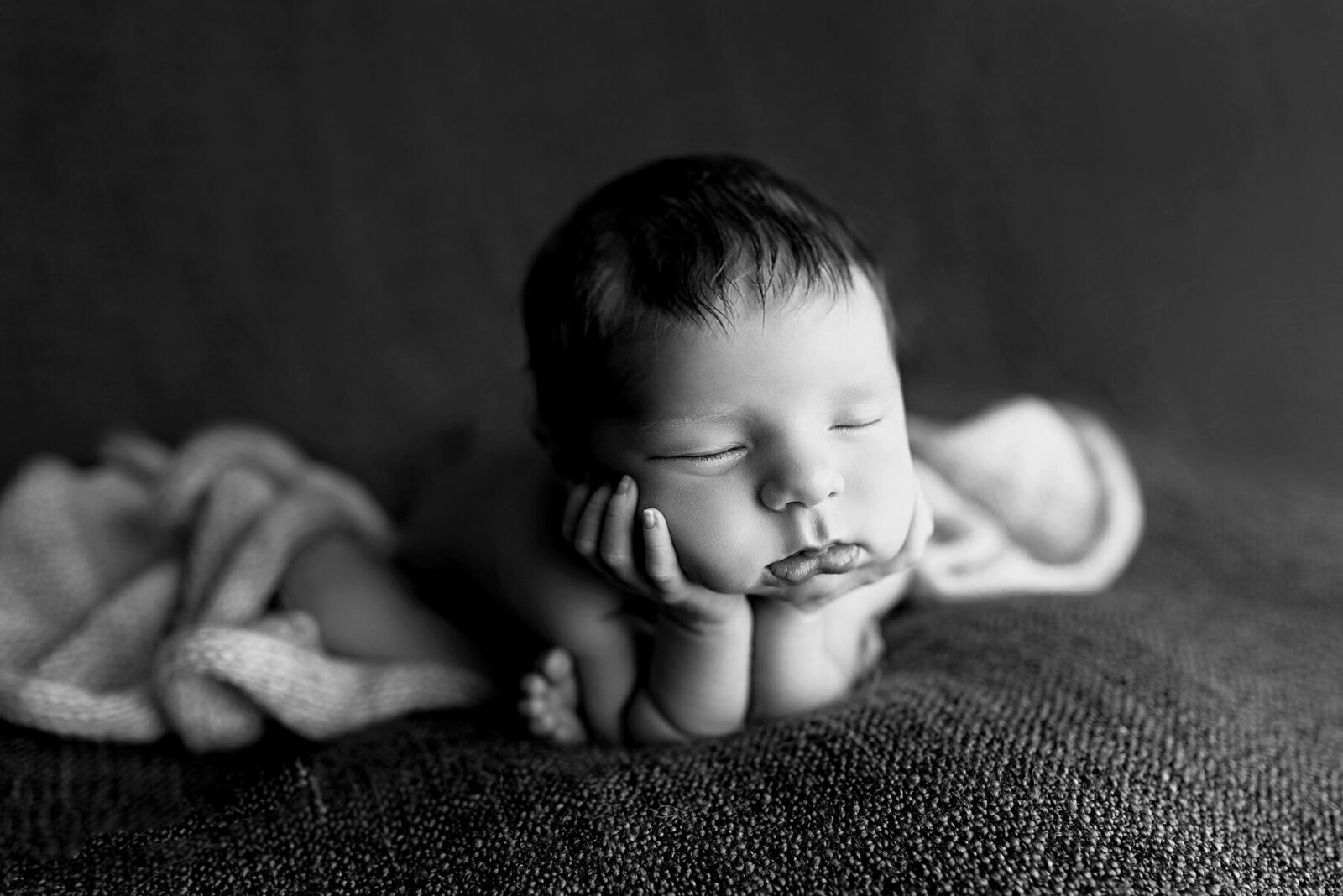 DFW-Newborn-Photographer-23 small bw