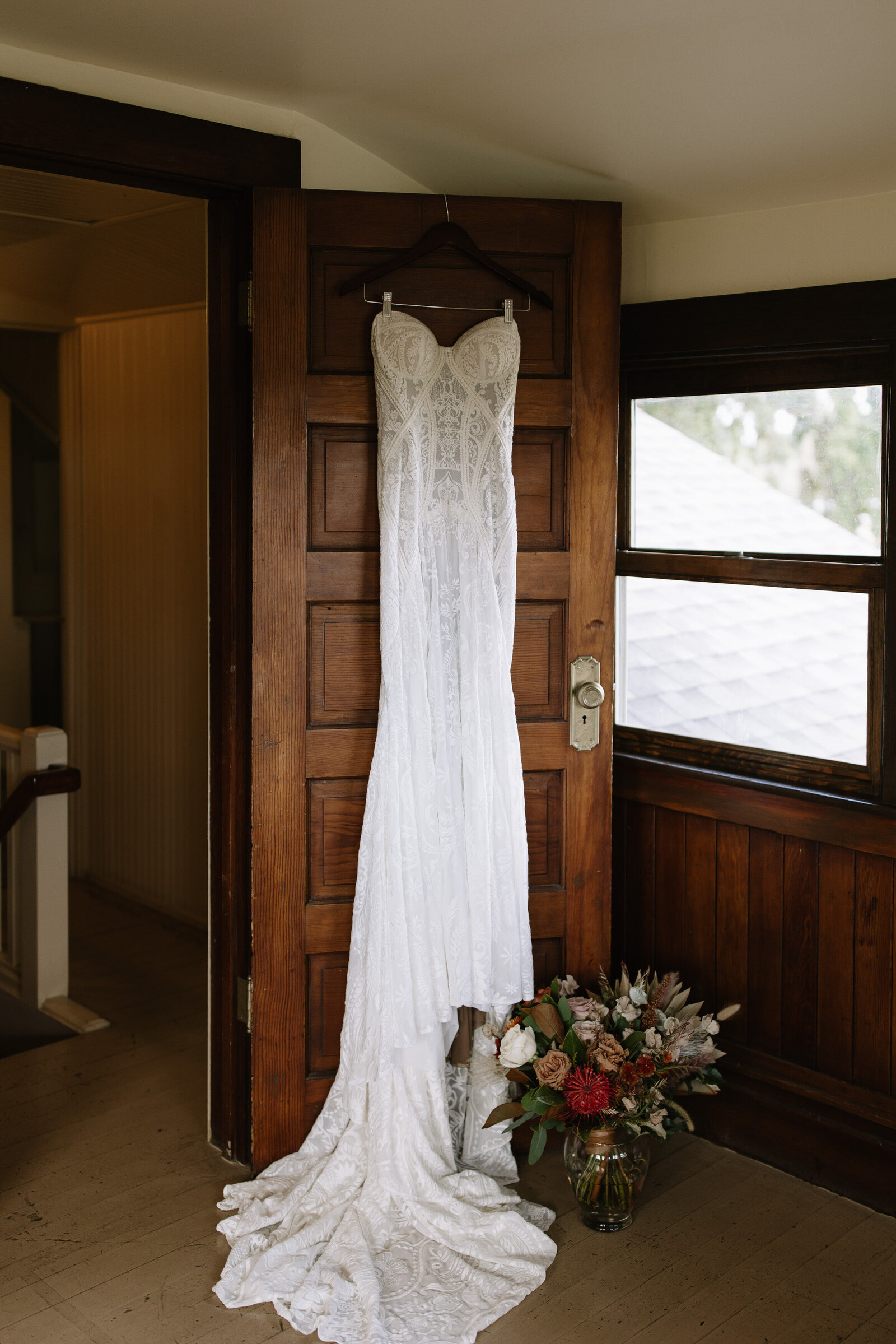 Cottage at Riverbend wedding by McCall, Idaho wedding photographer
