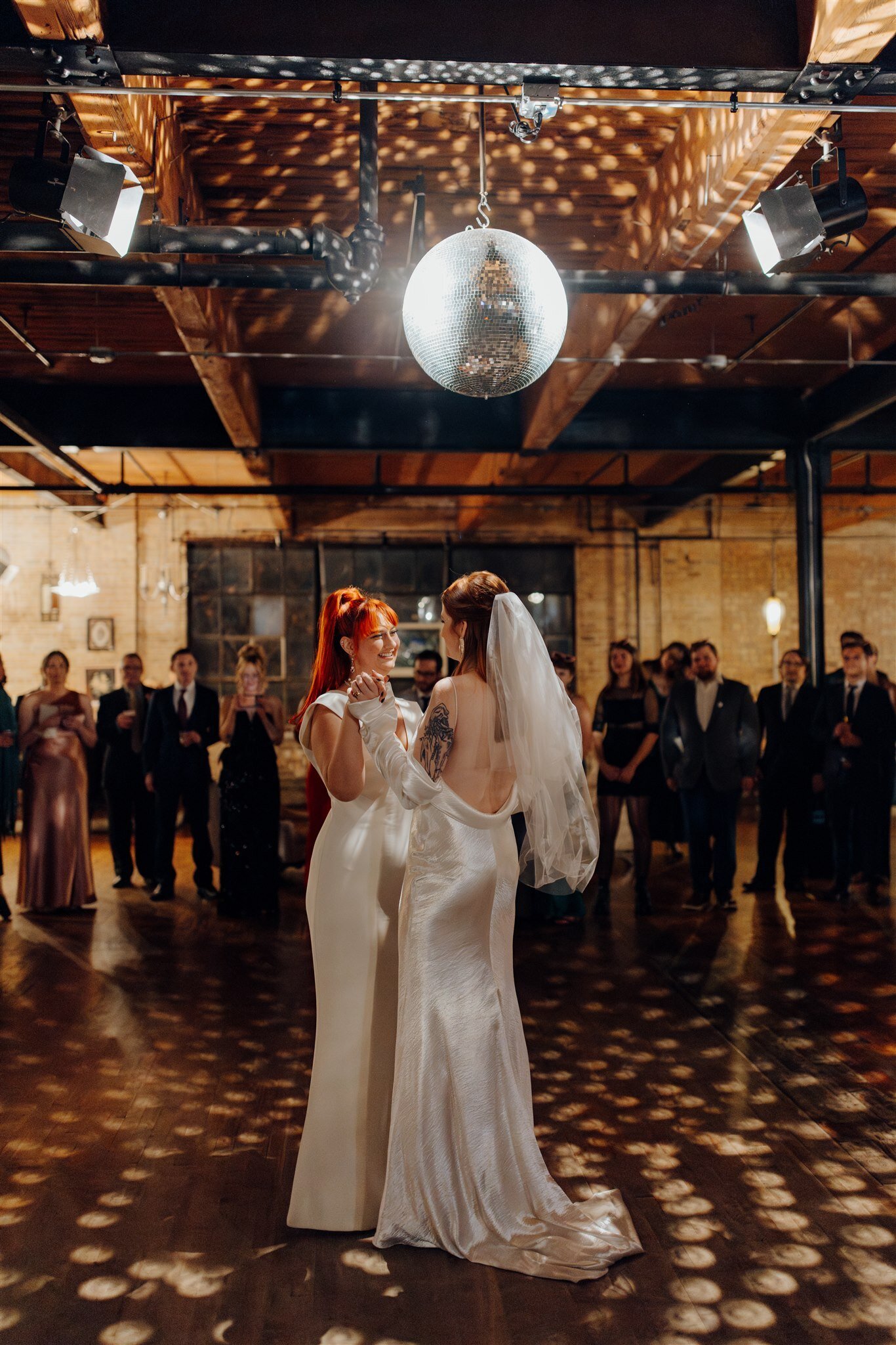 disco-wedding-hanna-walkowaik-photography-1147 (1)