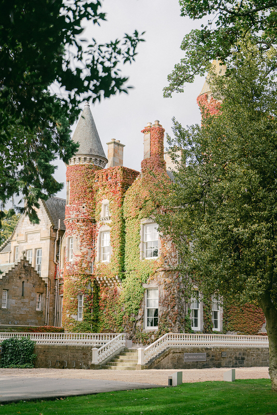 carlowrie-castle-scotland-weddingcarlowrie_castle_wedding-A-B-874