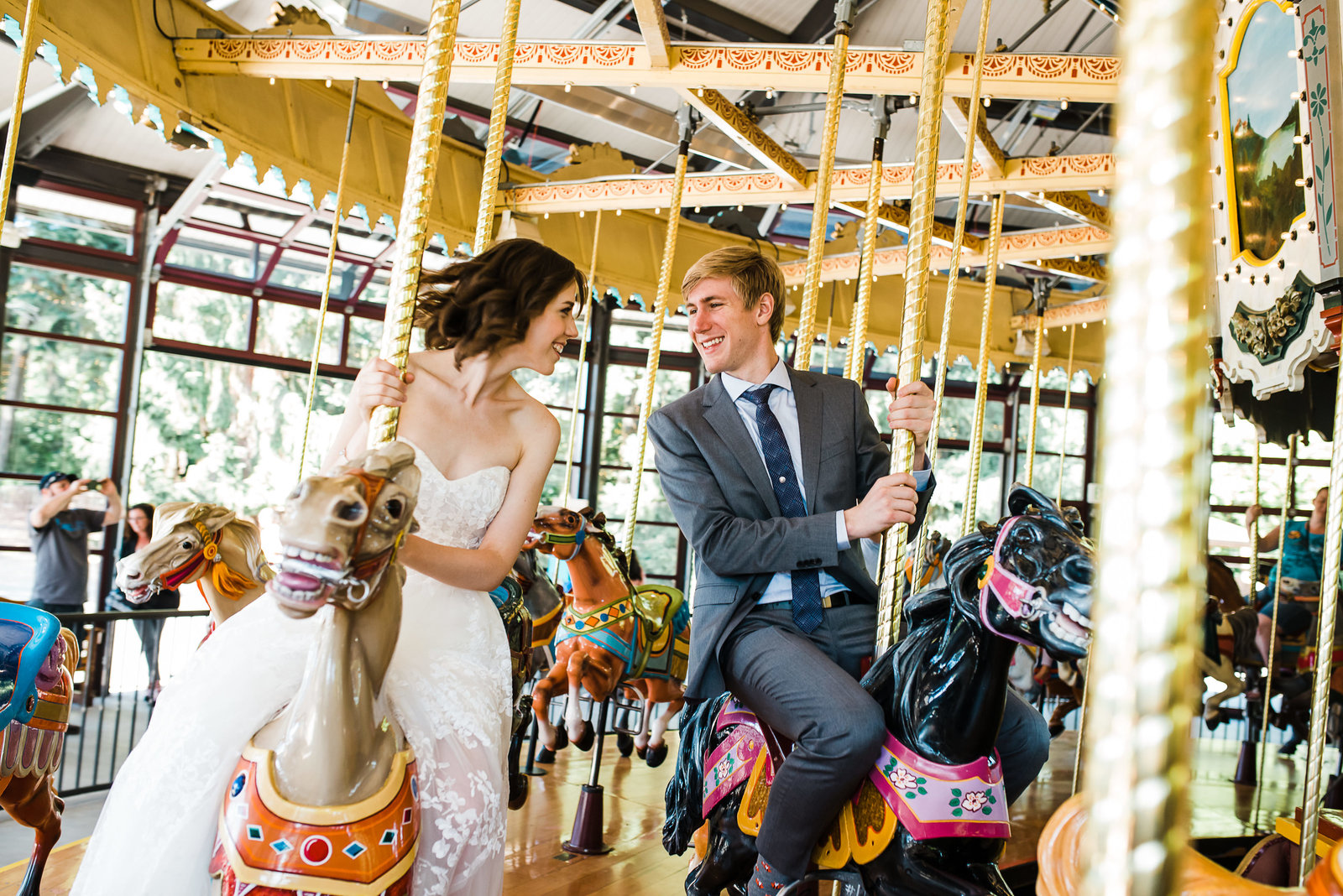 Candid seattle wedding photographer portraits  at woodland park zoo