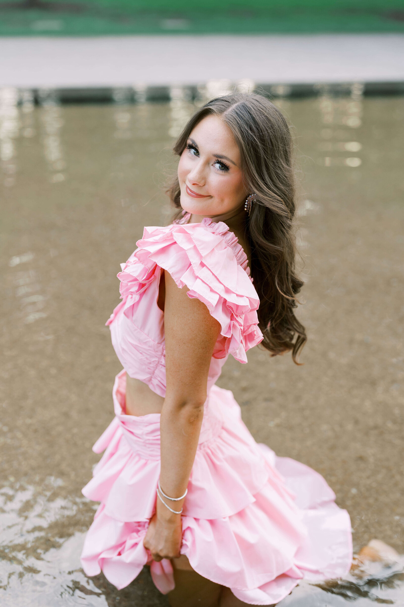 Senior Portraits at the Kimbell art museum off Camp Bowie in DFW