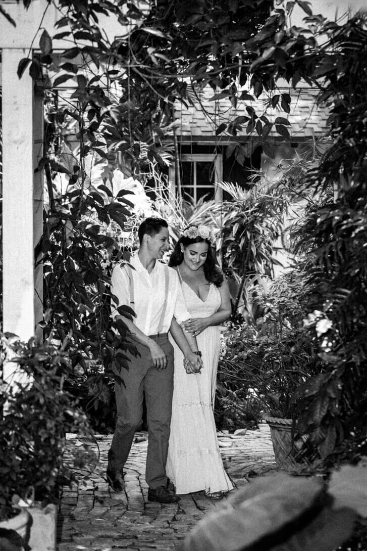 bride-bride-engagement-photo-session-historic-walton-house-miami-06
