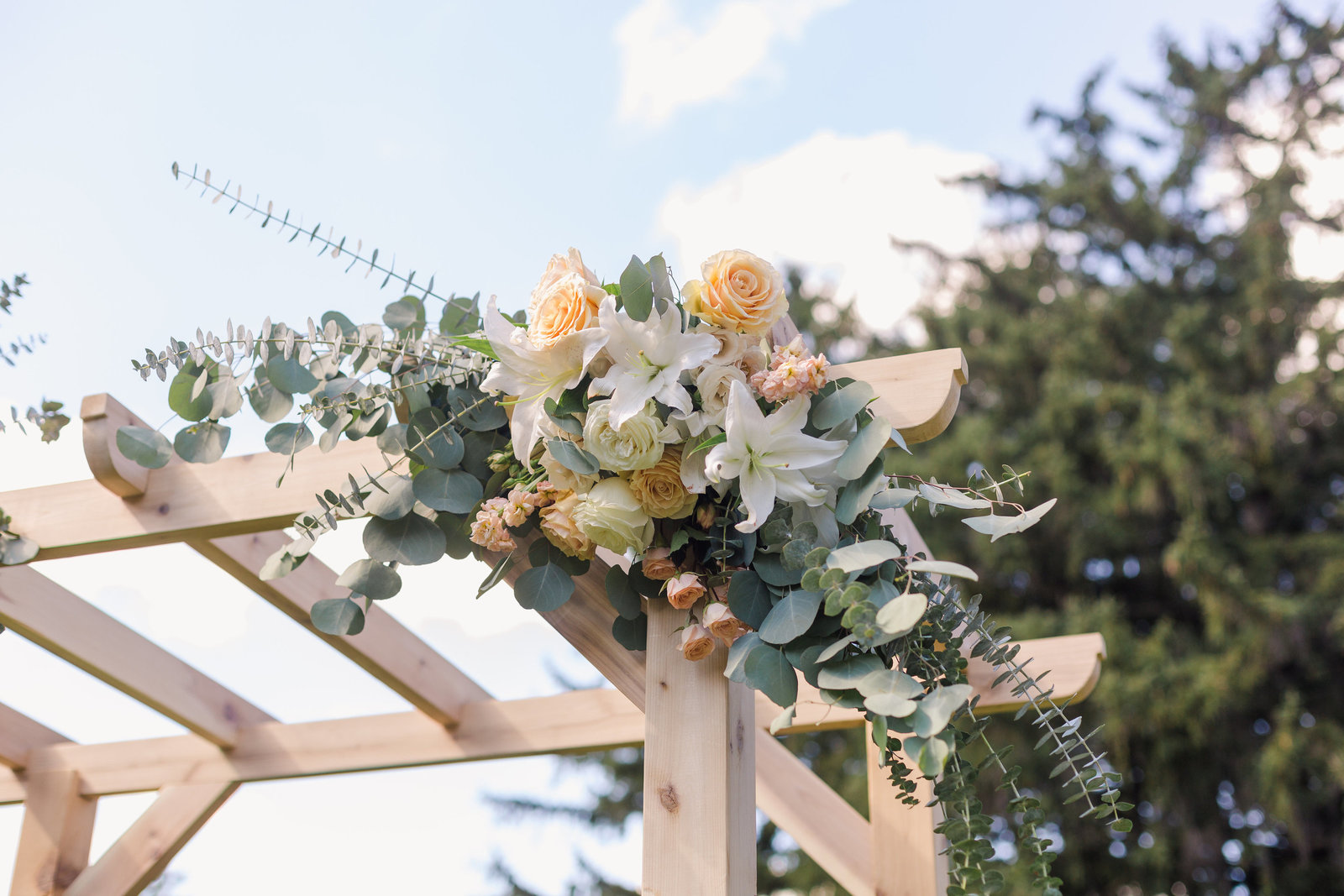 soft-romantic-floral-design-wisconsin-wedding-florist