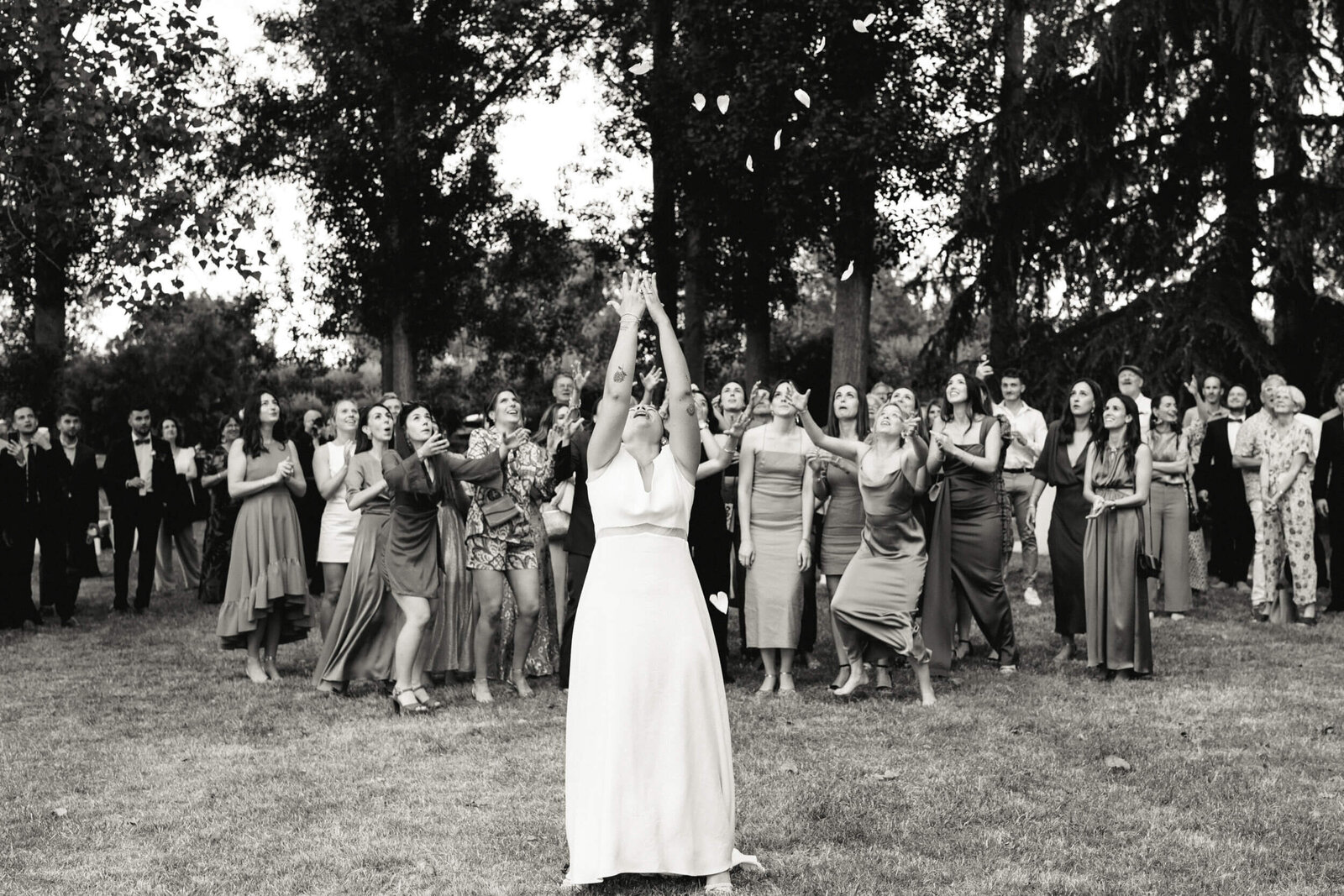 lancé de bouquet par la mariée