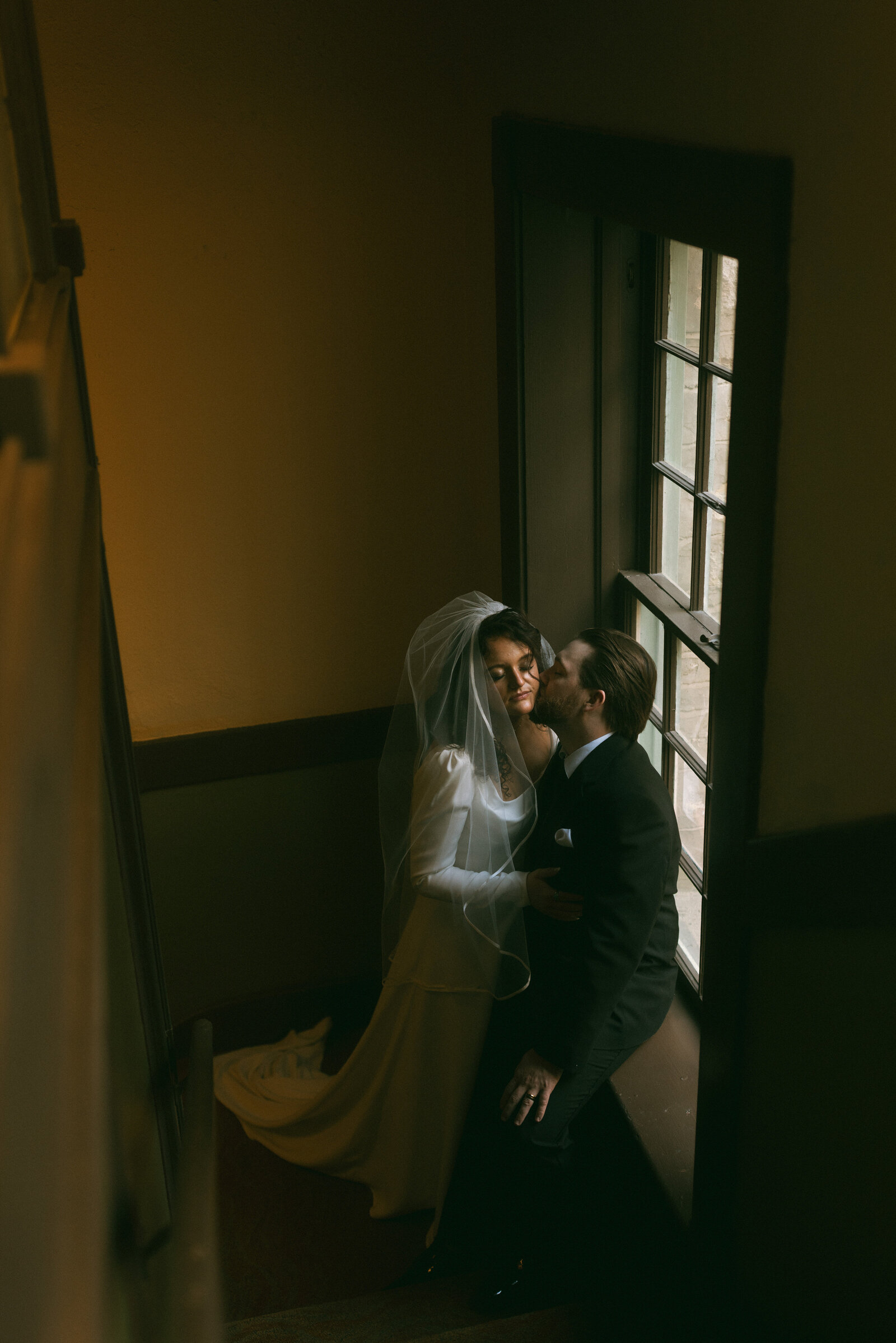 Eureka-springs-arkansas-wedding-photographer-vintage-timeless-romantic--24