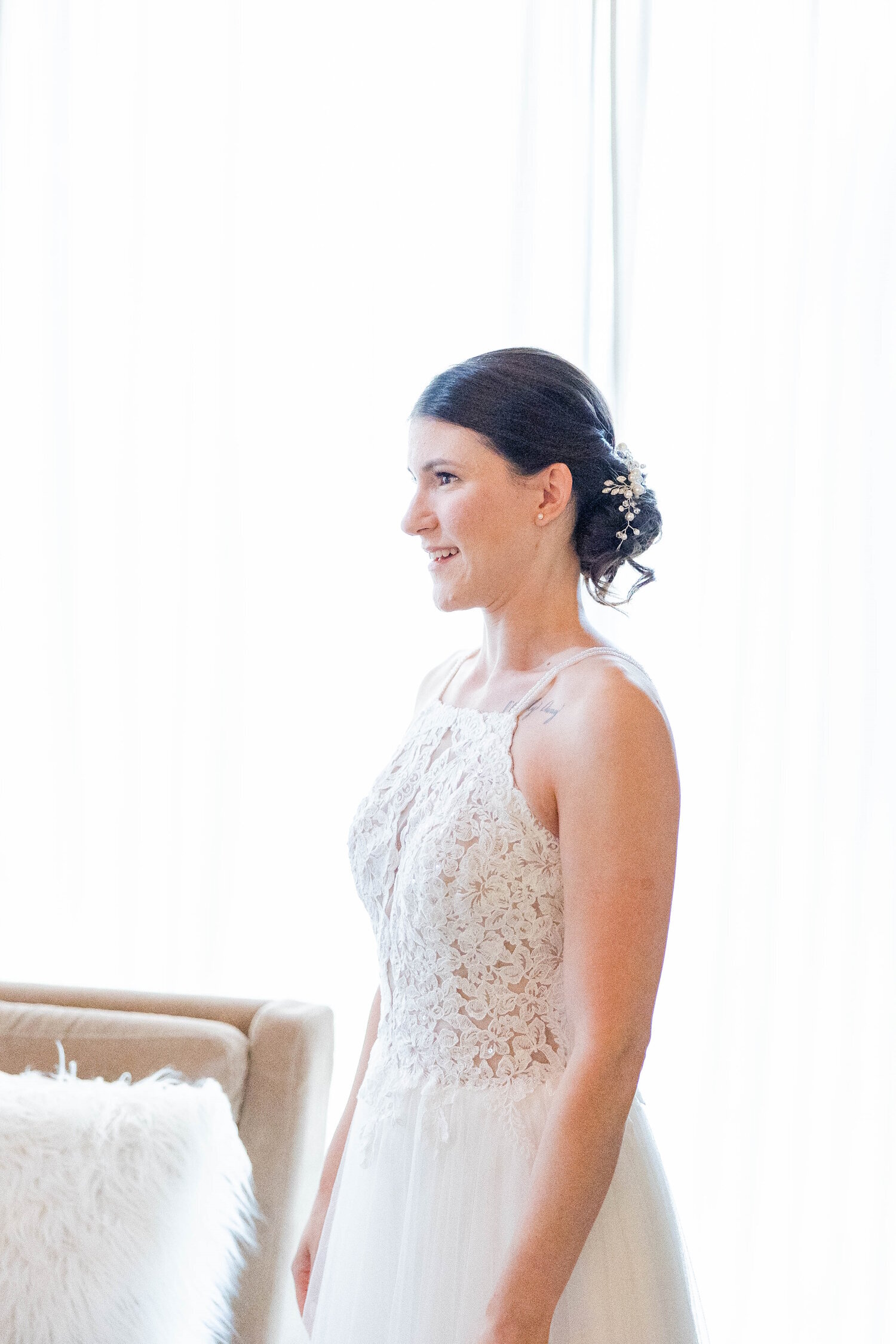 2022 08 14_Elle Josh Wedding_Nuzzos Farm_Branford CT_01-GettingReady-77