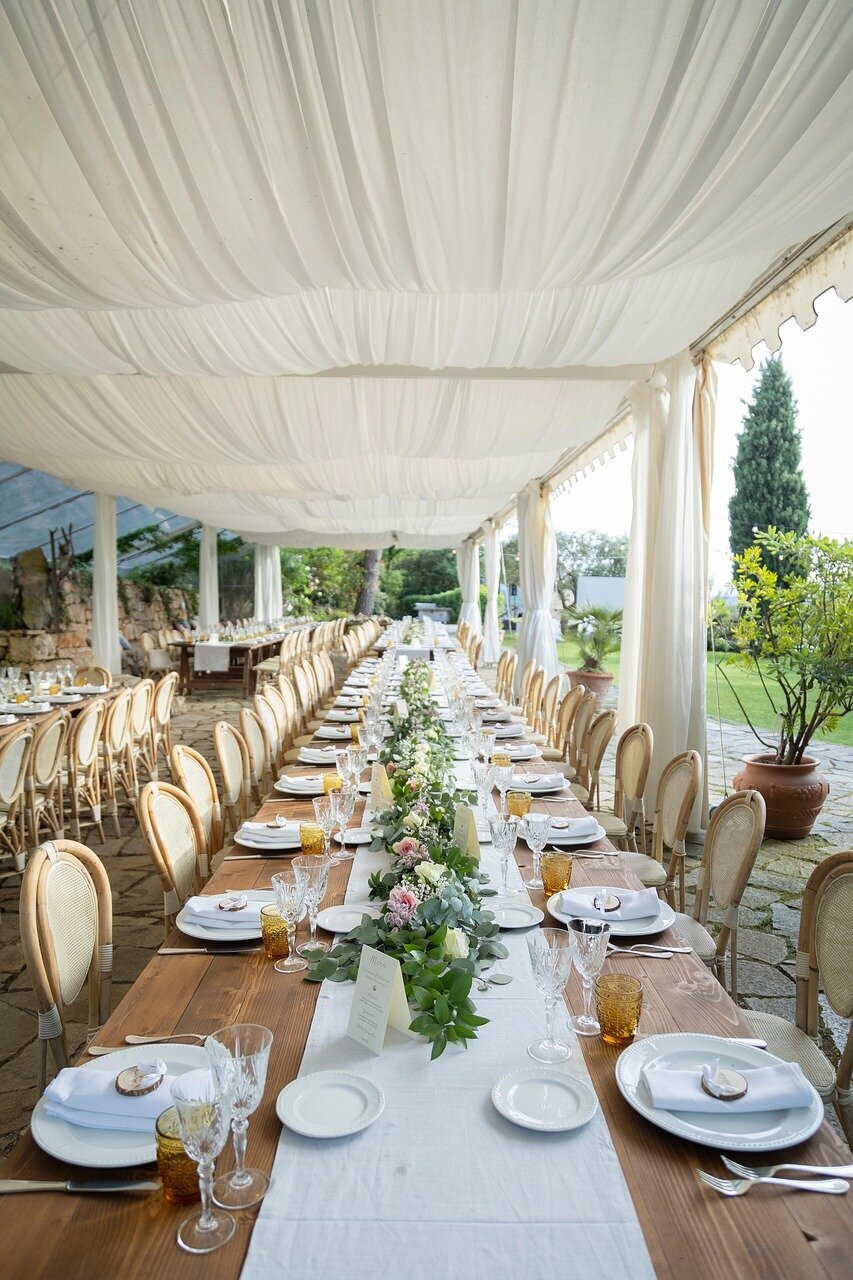 table-7248581_1280