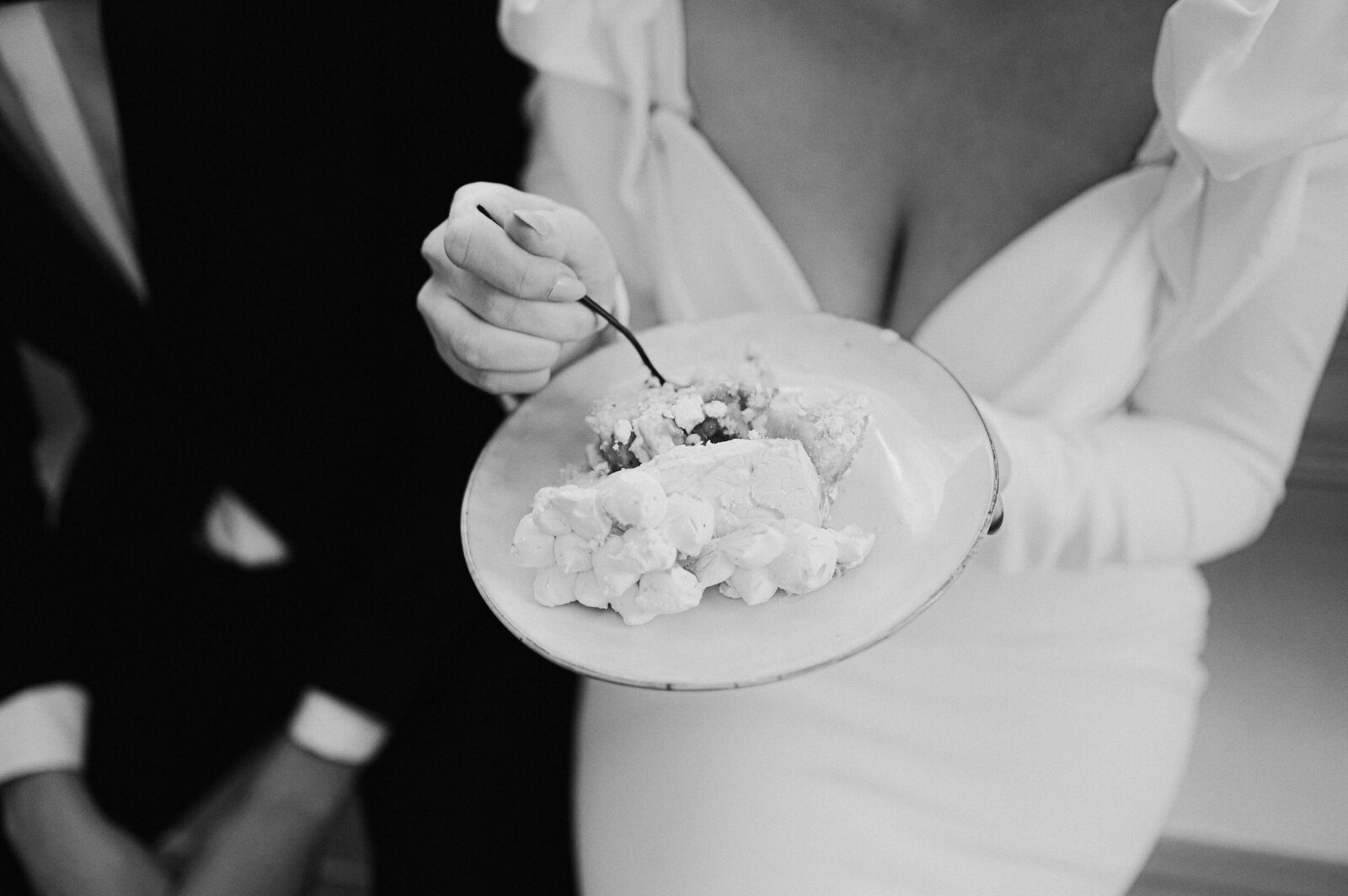 andcakestories_wedding-cake-menu