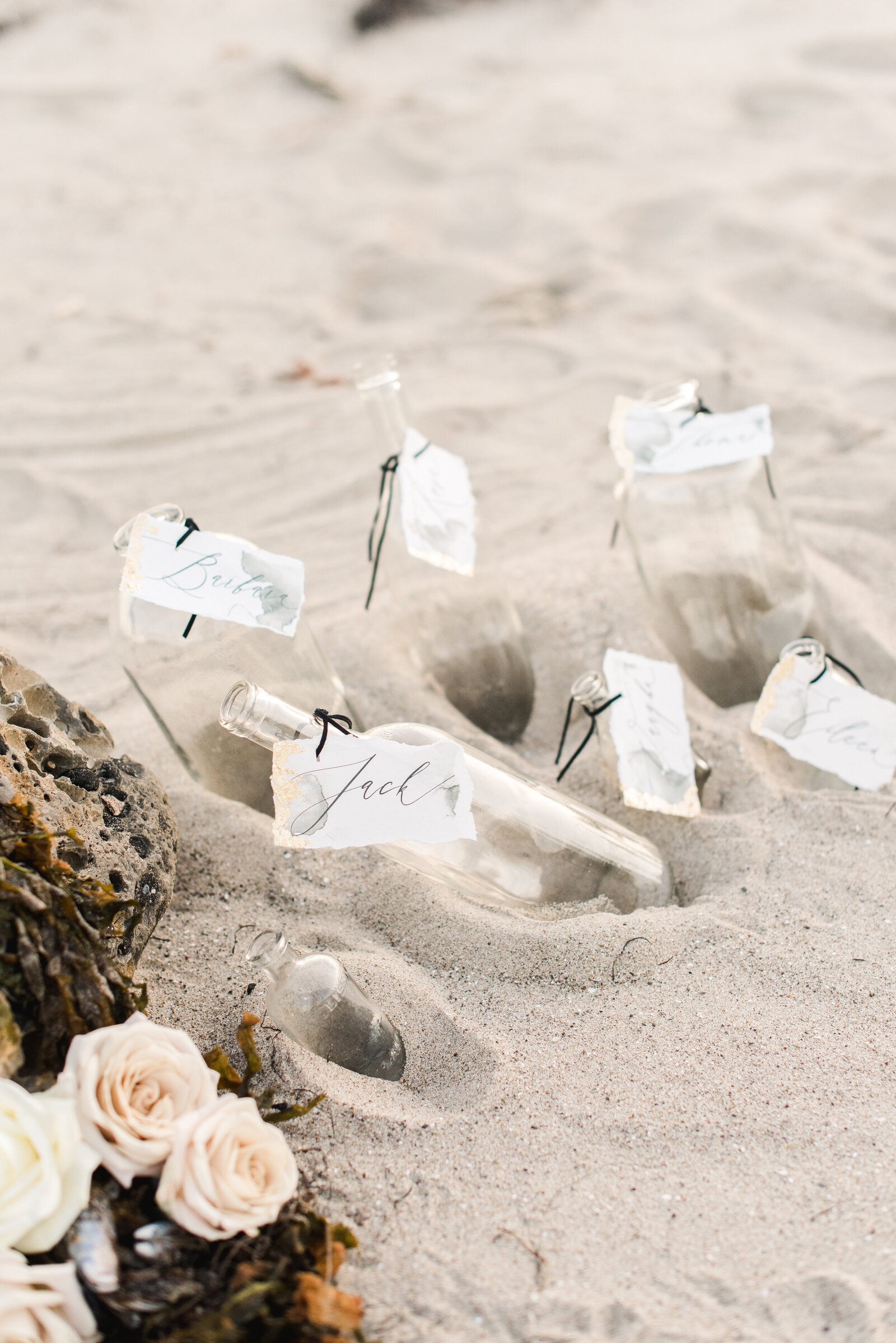Precious-and-blooming-floral-design-kellye-clifford-Destination I do -Editorial-51