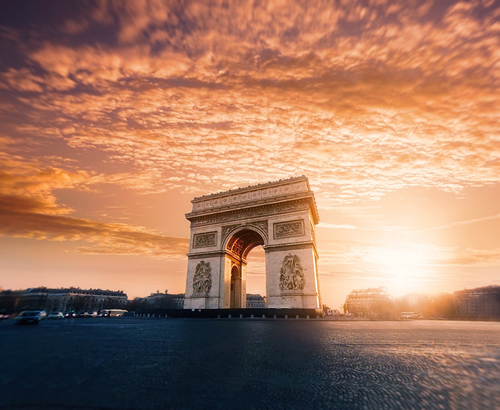 14 what is the arc de triomphe