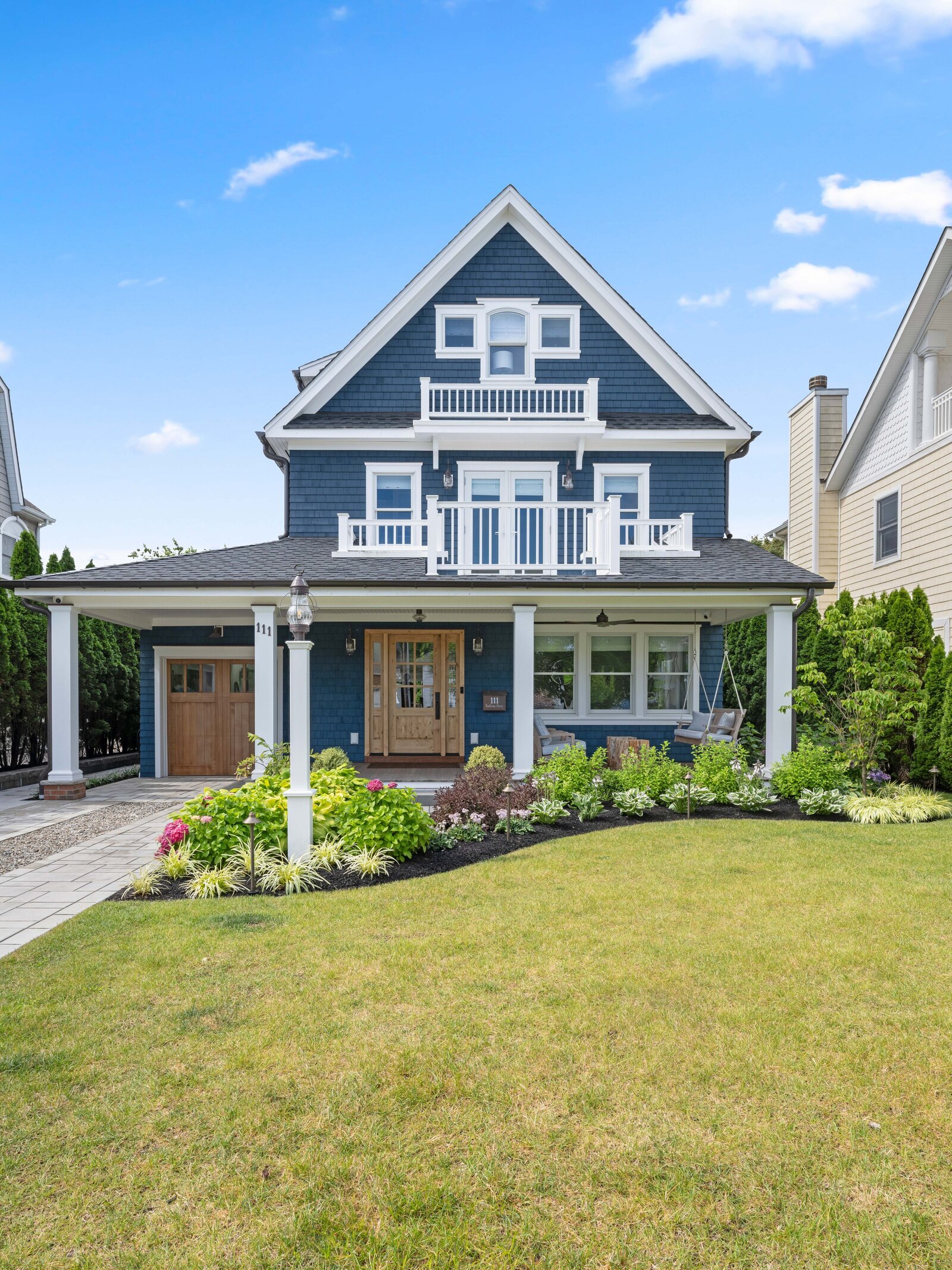 ToriSikkemaPhotography_RDA_LMInteriors_SpringLake_Outdoor-1sm